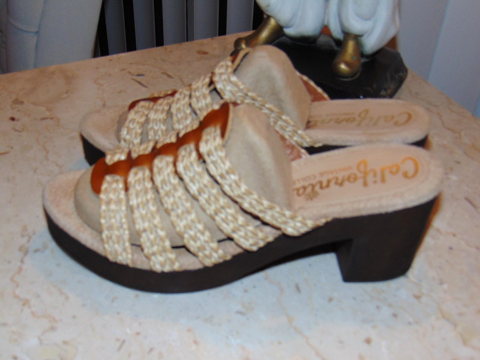 CALIFORNIANS Vintage Collection Beige Womens Strappy Mules Heels Sandals Slides