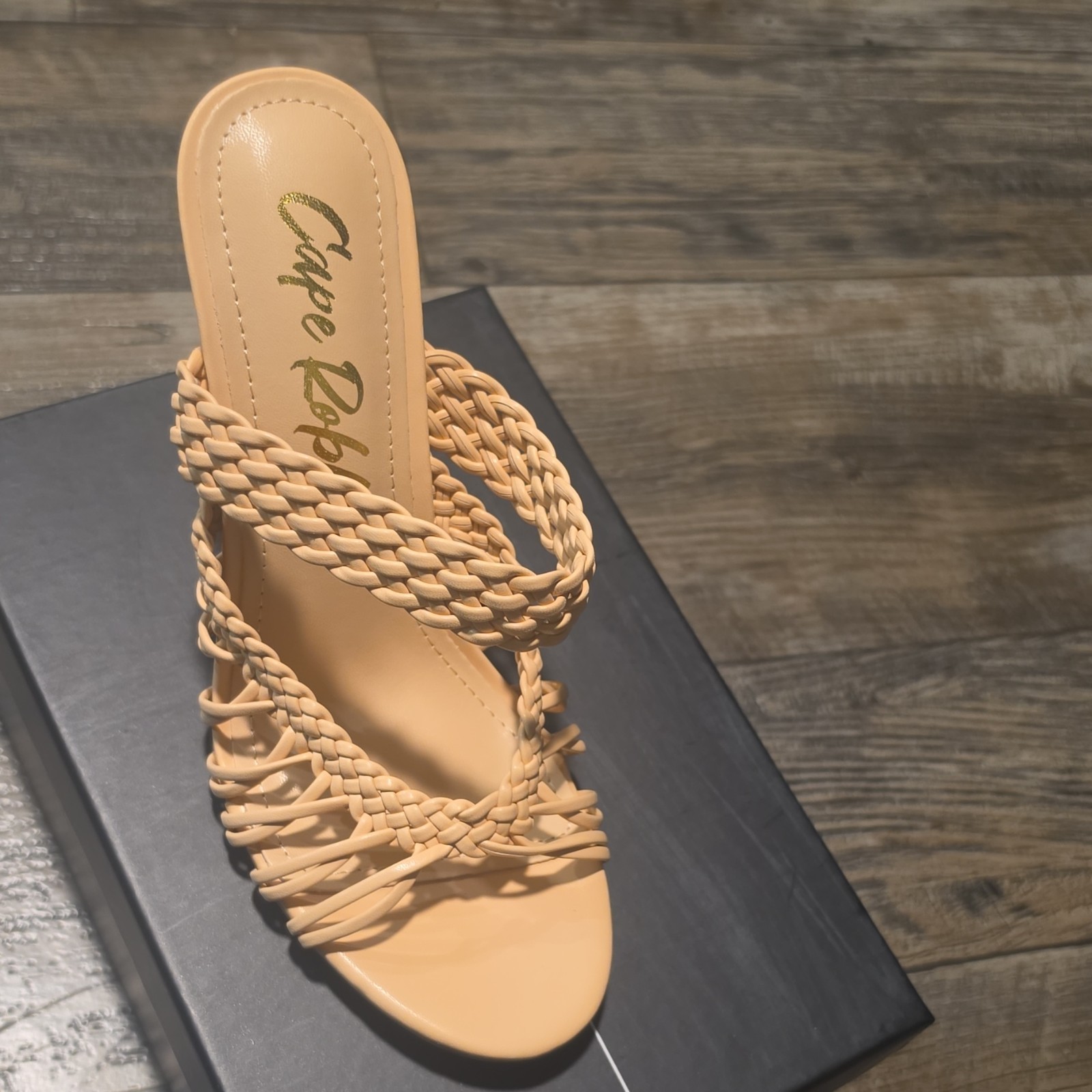 Cape Robbin Women’s Beige Braided Strap Slide Sandals Leather Slip-On, US 7