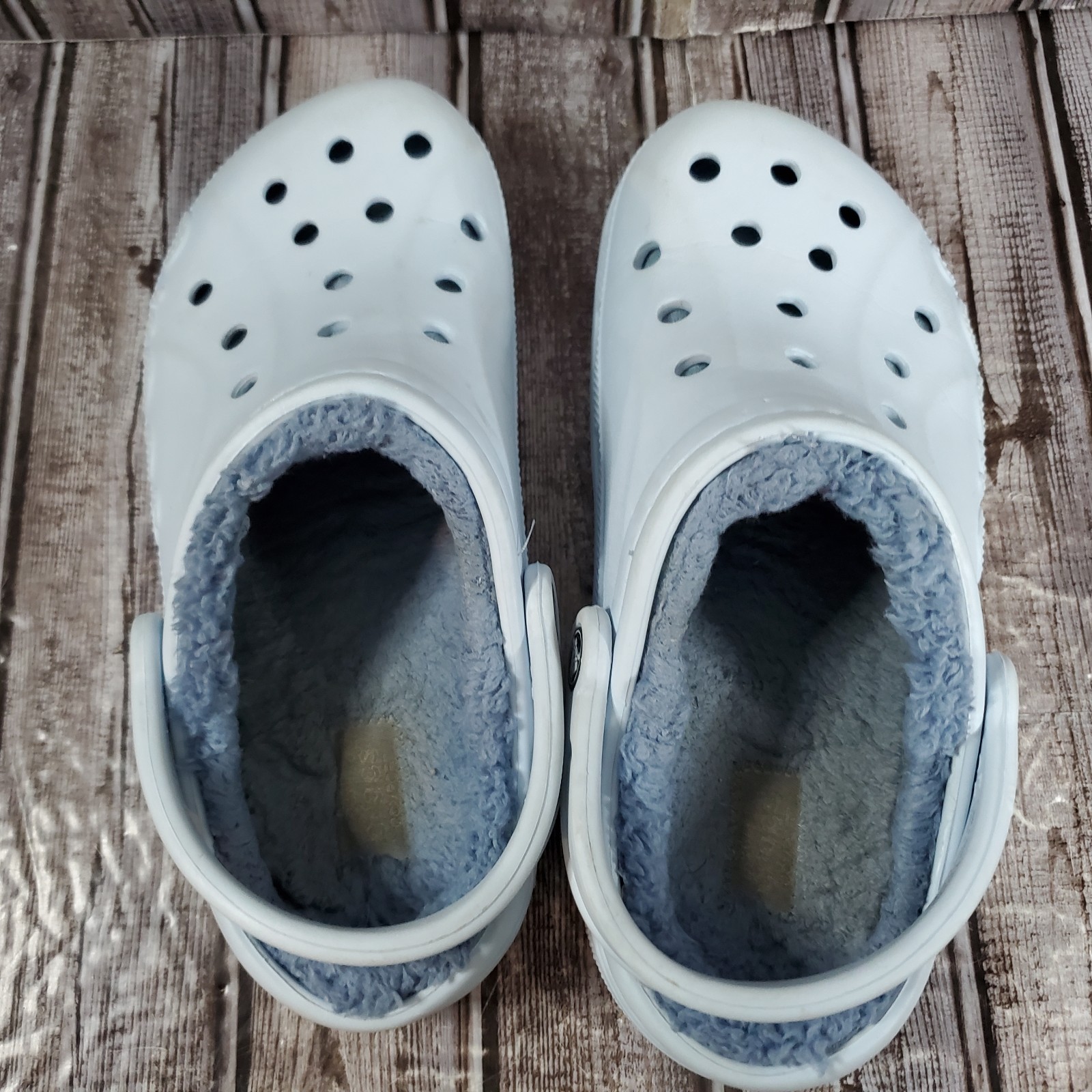 Crocs Unisex Baya Lined Faux Fur Strap Clogs Shoes Light Blue Women’s 8 Men’s 6