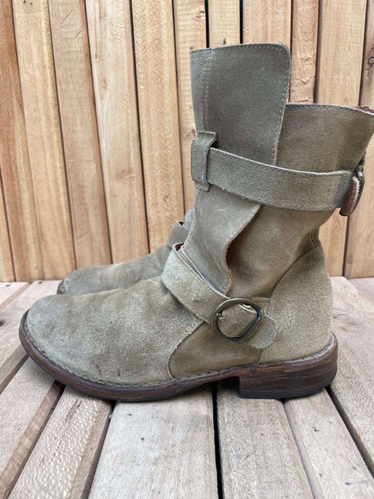 Fiorentini Baker Eternity Suede Buckle Green Women’s Boots 36 / USA 6