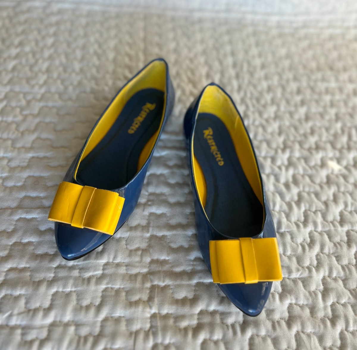 Restricted Navy Blue Yellow Bow Pointed Toe Flats Size 6 Women’s Patent Slip-On