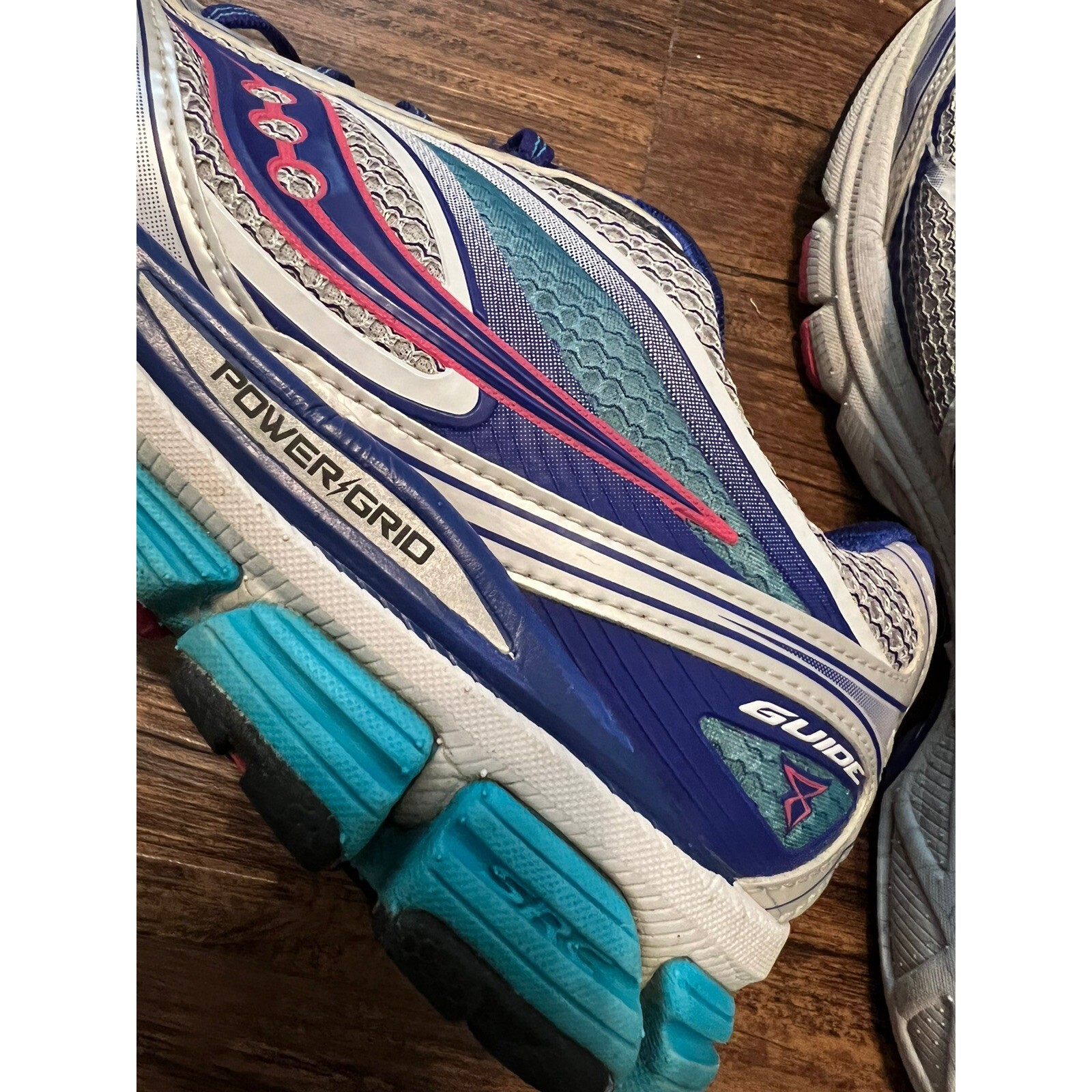 Saucony Guide Women’s Size US 10.5 UK 8.5Narrow Sneakers Power/Grid 8 mm Offset