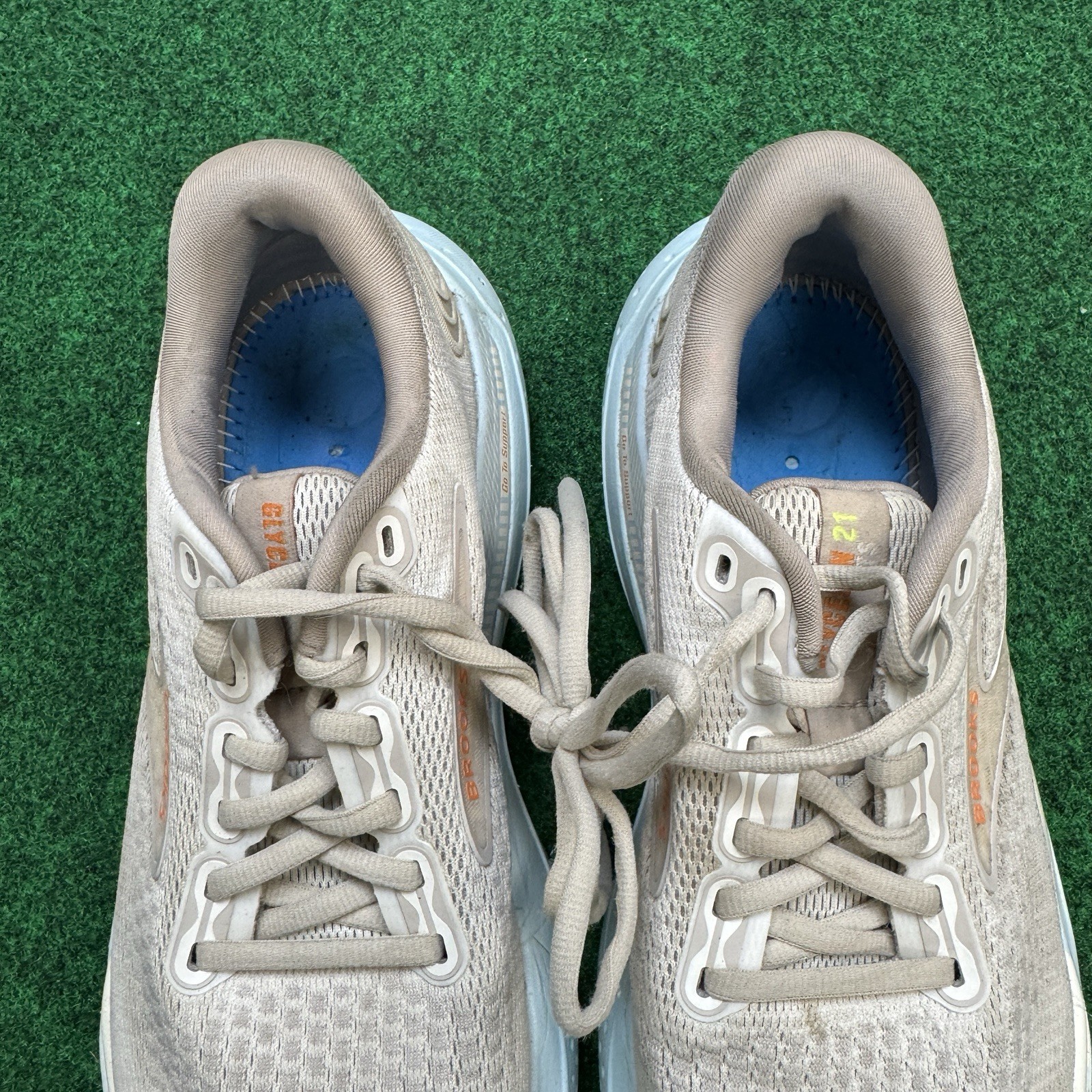 Brooks Glycerin GTS 21 Womens Size 9 Medium B Coconut Aqua Autumn Sneakers