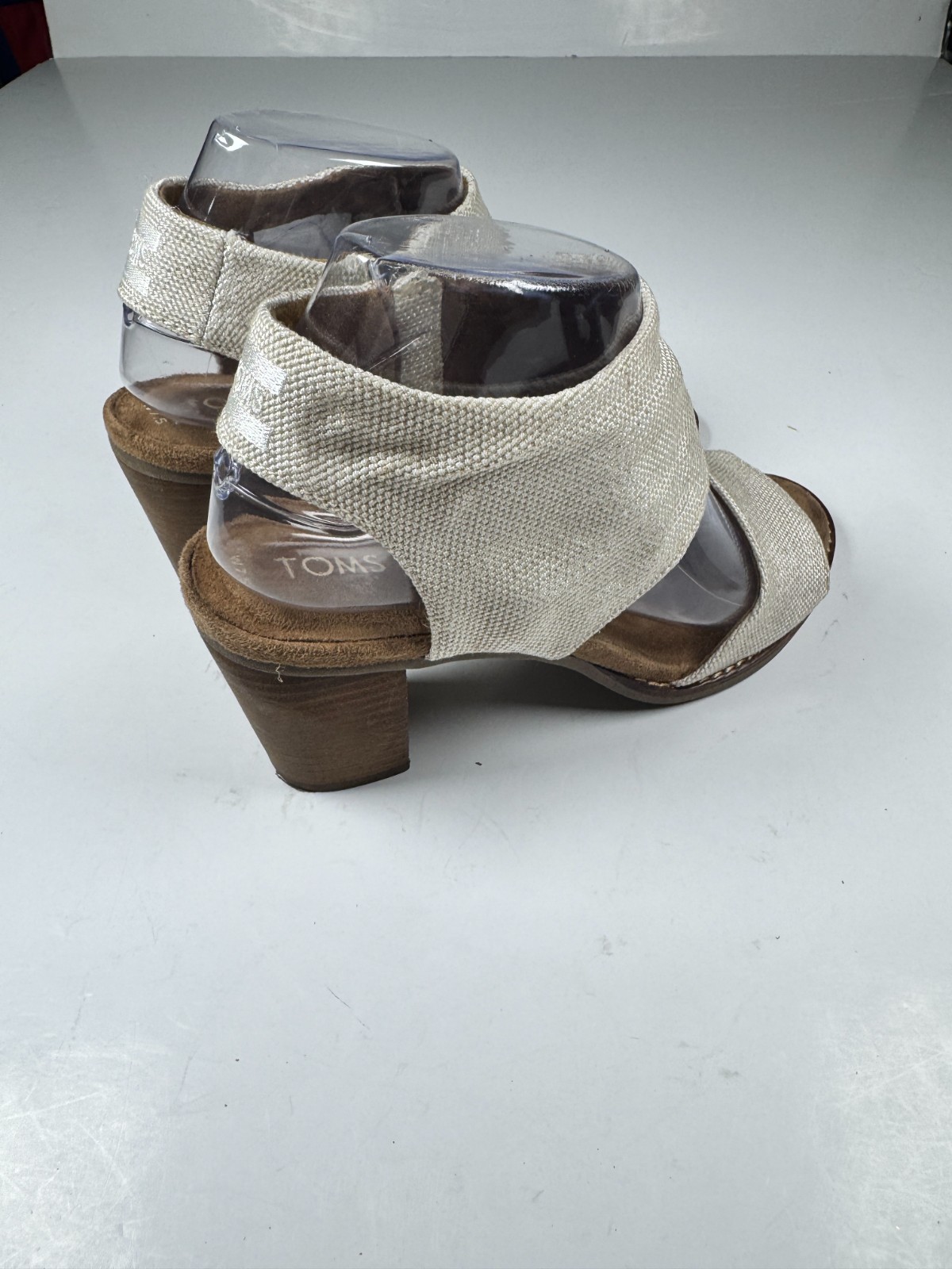 Toms Majorca Strappy Womens US 7.5 Beige Side Zip Block Heel Cutout Sandals