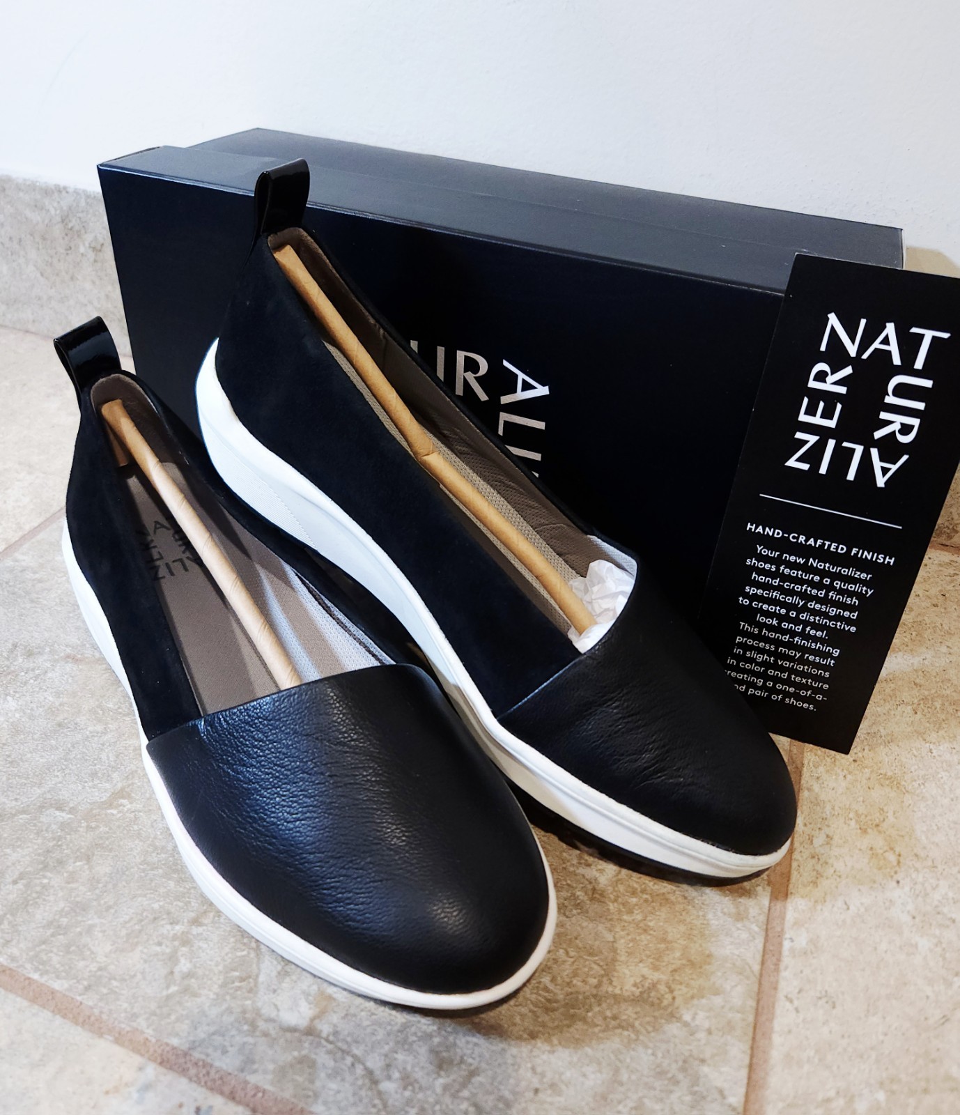 Naturalizer Patrice Womens Sneakers Shoes Slip-On Wedge Black Leather 7.5 M NIB