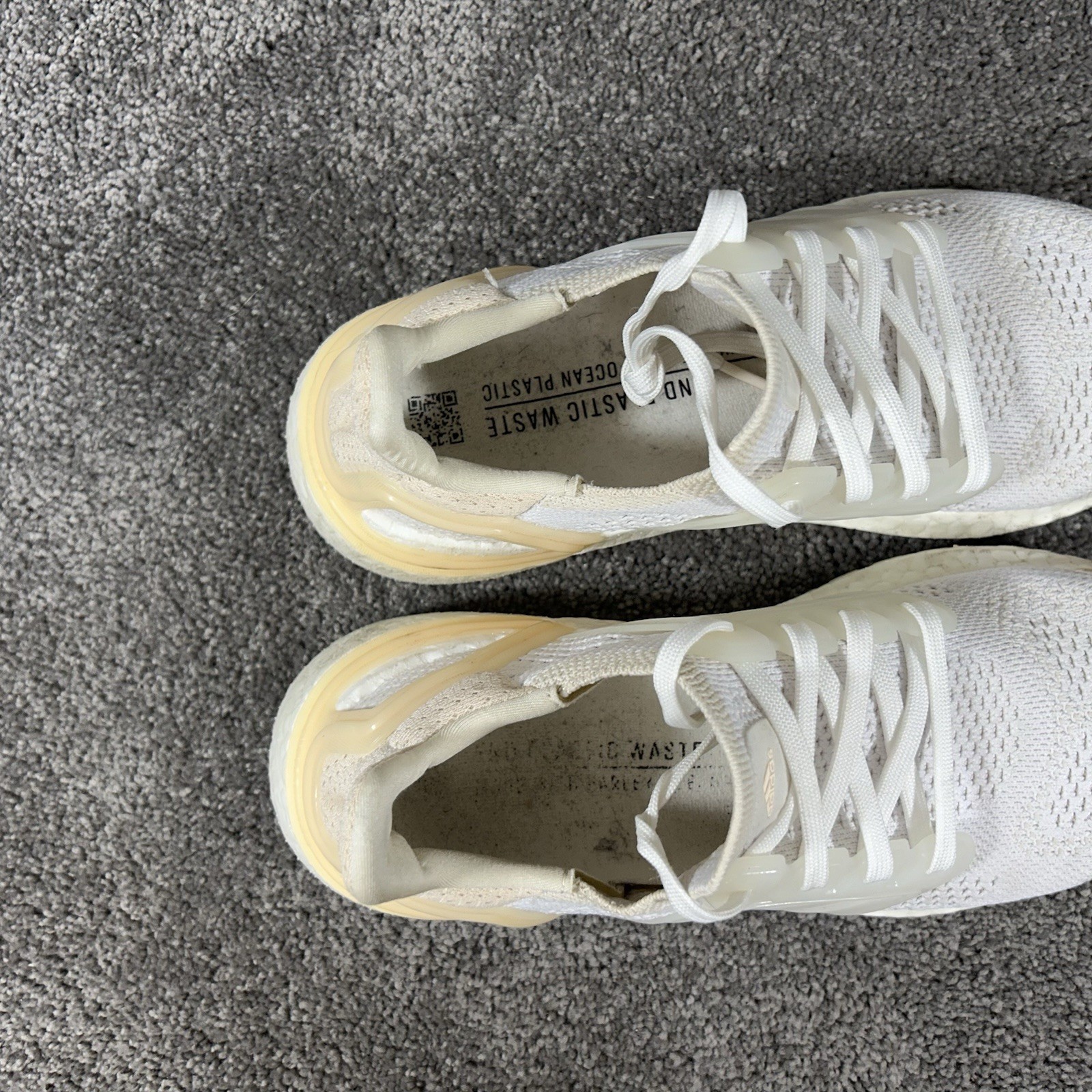 Adidas Ultraboost 19.5 DNA GZ6469 Women’s Size 7 White Running Shoes Used