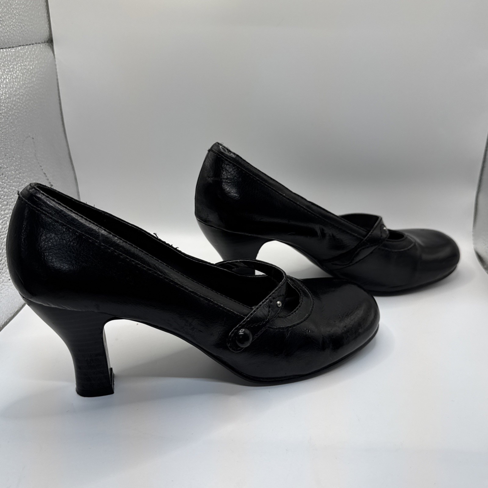 Women’s 8.5 Vintage Y2K 90s 2000s MUDD Black Kitten Heels