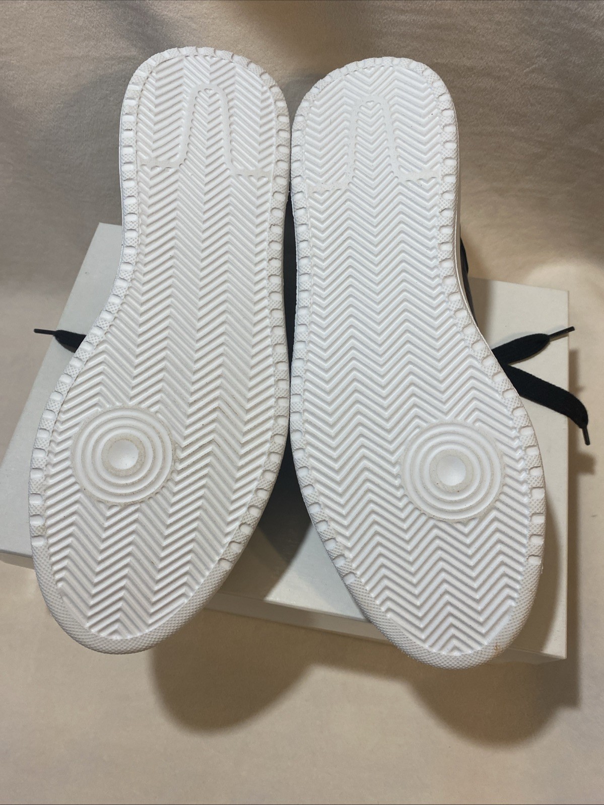 Saint + Sofia Black Hampstead Crocodile Print Leather Platform Sneaker Size 10