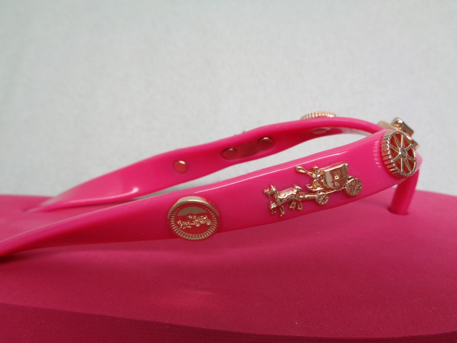 Coach Size 6 M ALYSSA CHARMS Dahlia Pink Flip Flop Sandals New Womens Shoes