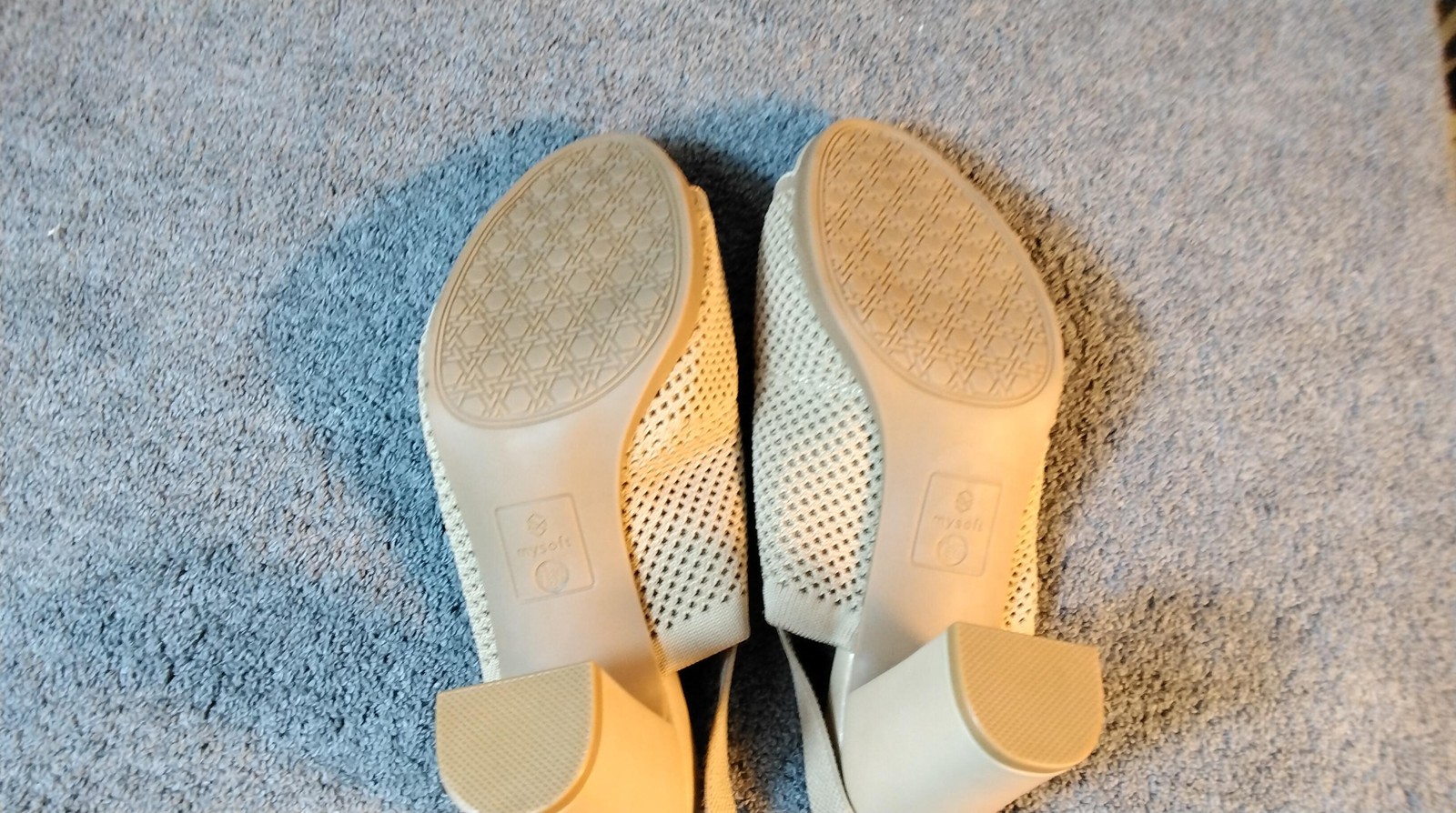 Mysoft Shoes Sandals Womens Size 7.5 W Almond Slingback Block Heel Knit Open Toe