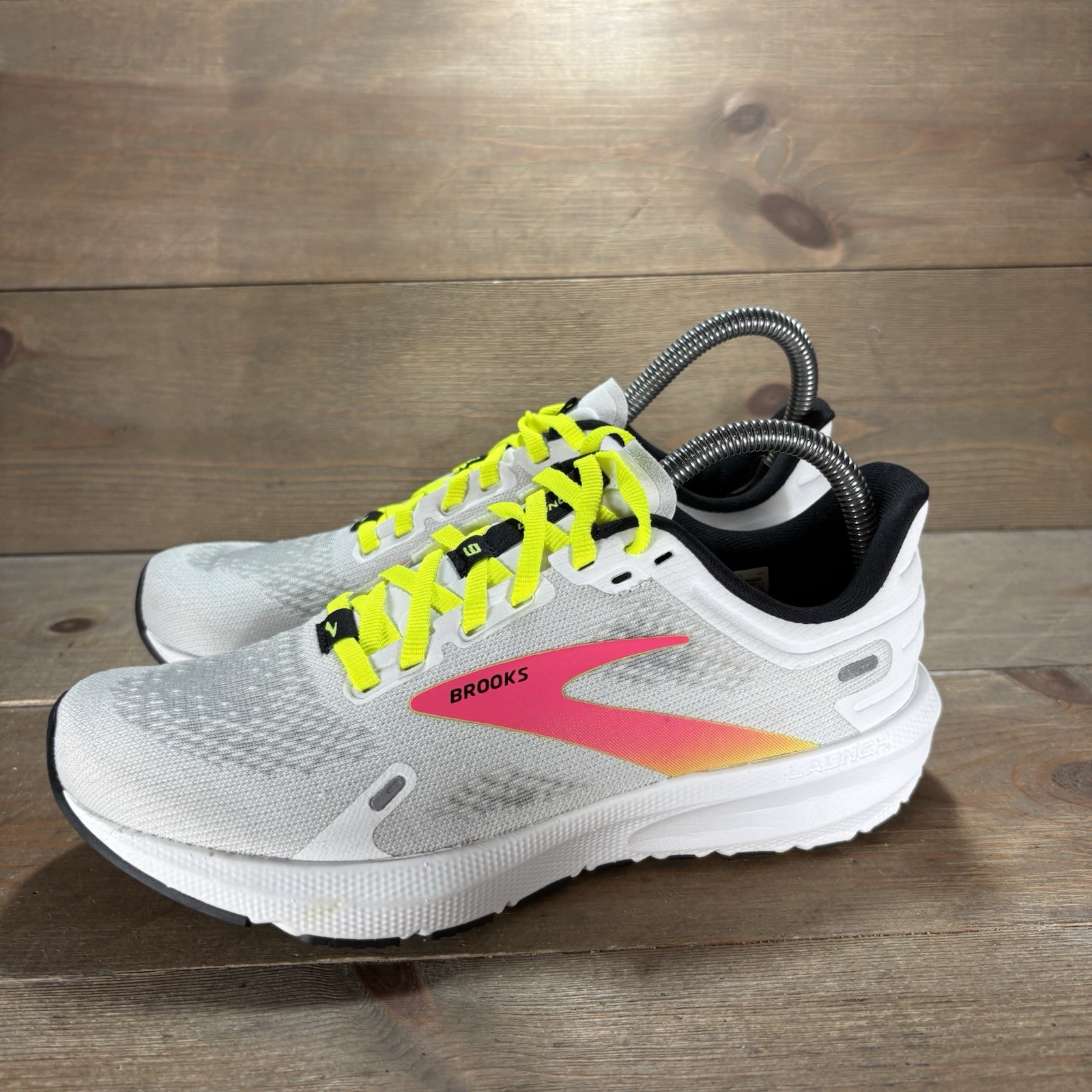 Brooks launch 9 womens size 6 shoes white athletic running sneakers