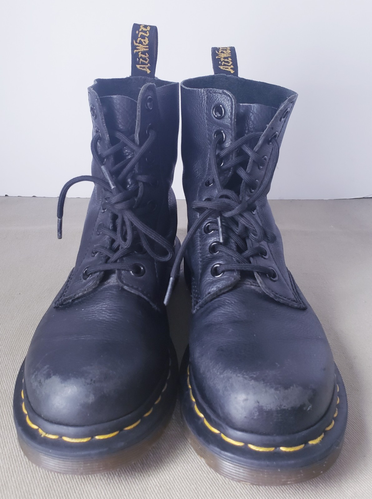 Dr. Martens Pascal Mens Original Leather Lace Up Boots Size 6
