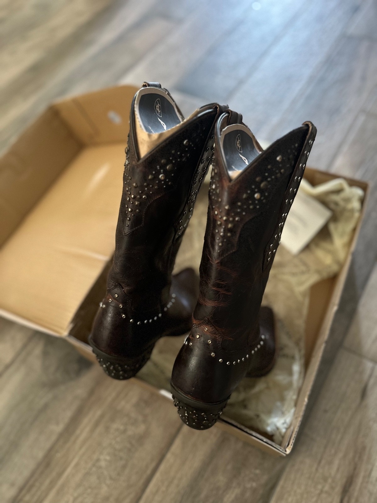 Ariat Rhinestone Cowgirl Boots – Sassy Brown 8 B Medium