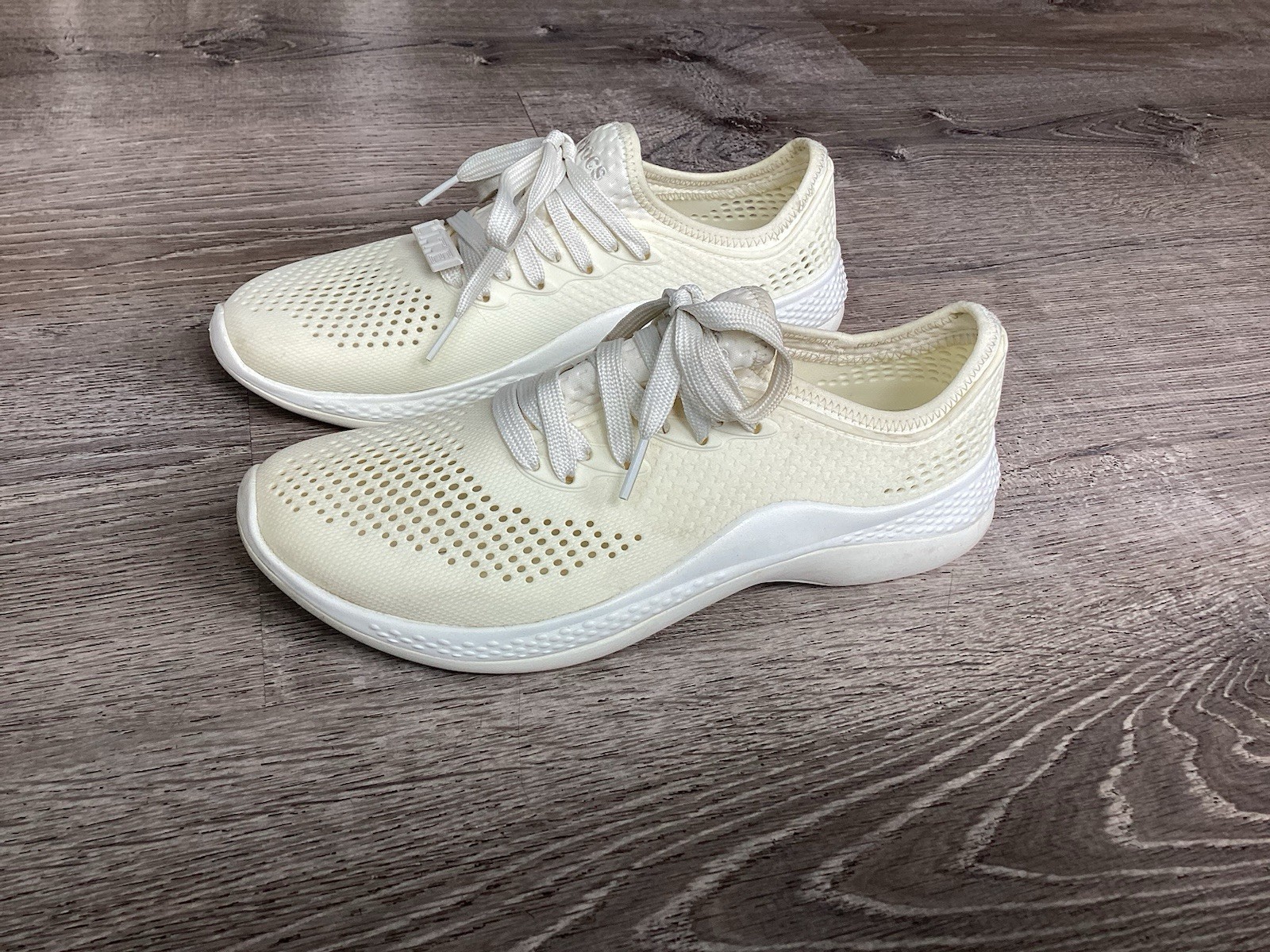 Crocs LiteRide 360 Pacer Women’s Shoes Size 8 Shoes Sneakers 206705 Off white