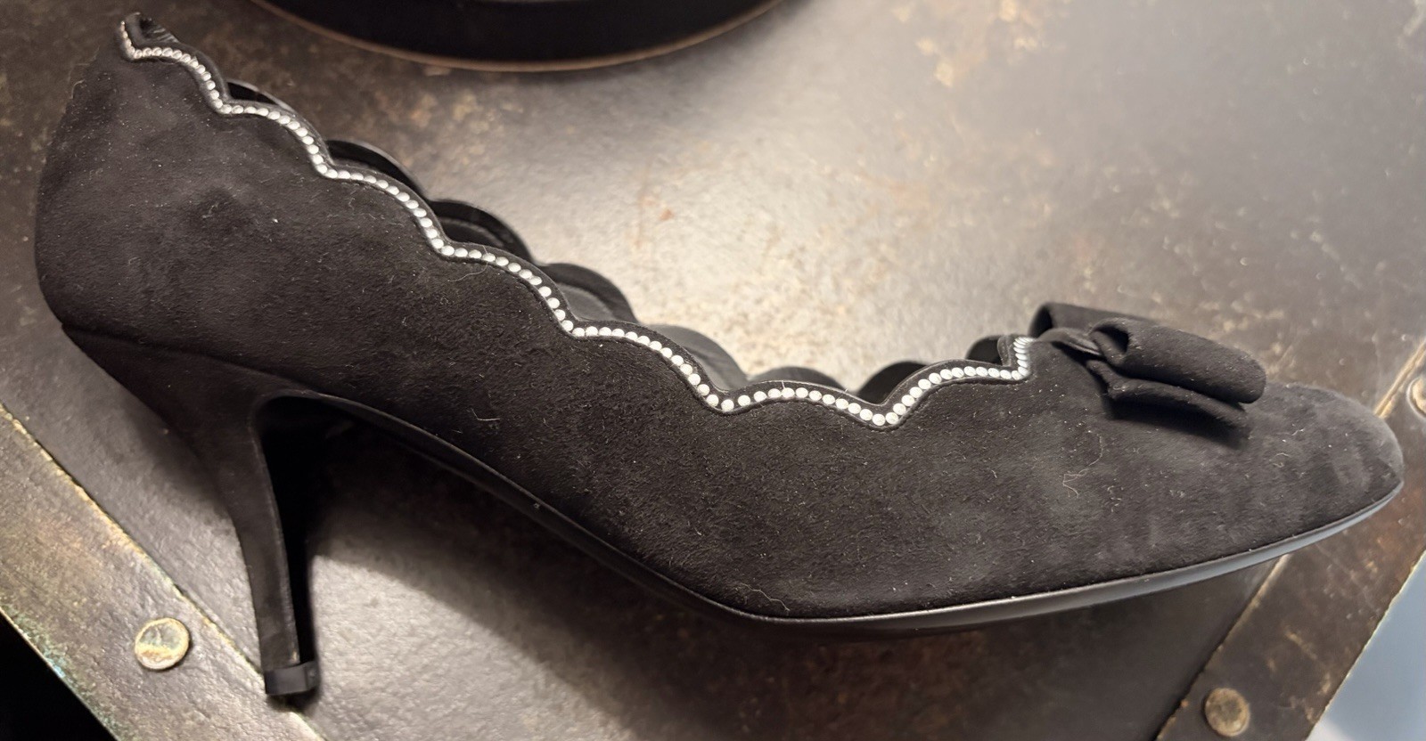 Ferrogamo Women’s Classy Old Money’ Black Suede Pumps Size 7.5 With Silver Trim