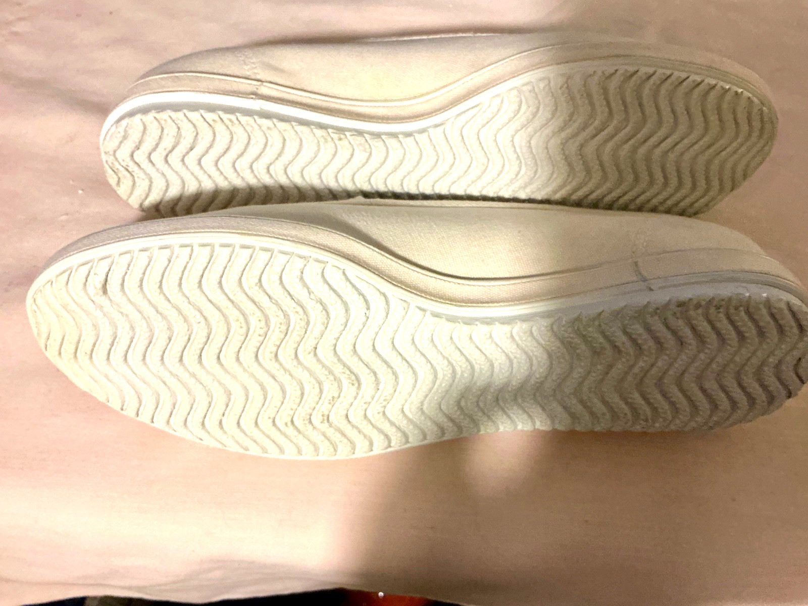 ladies grasshoppers flat slip on shoes size 8m