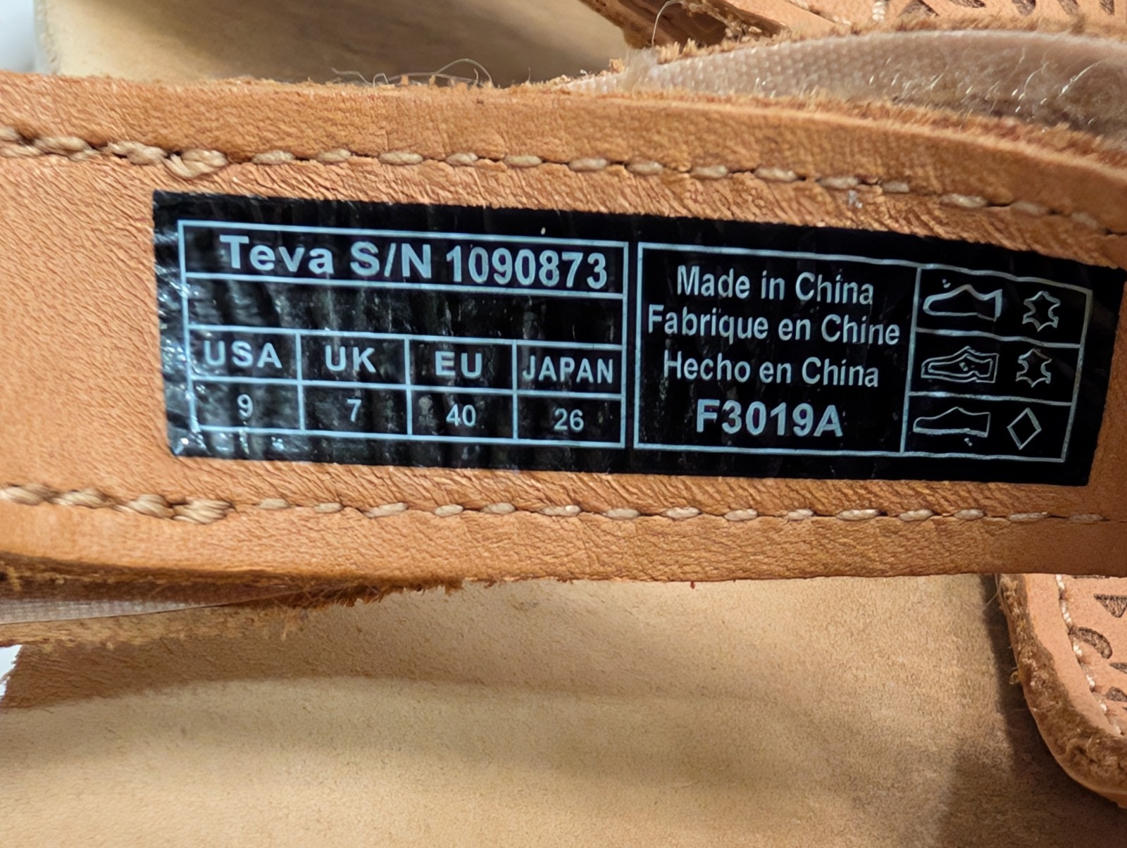 Teva Women’s 9 Midform Leather Sandals Universal Open Toe Tan D1