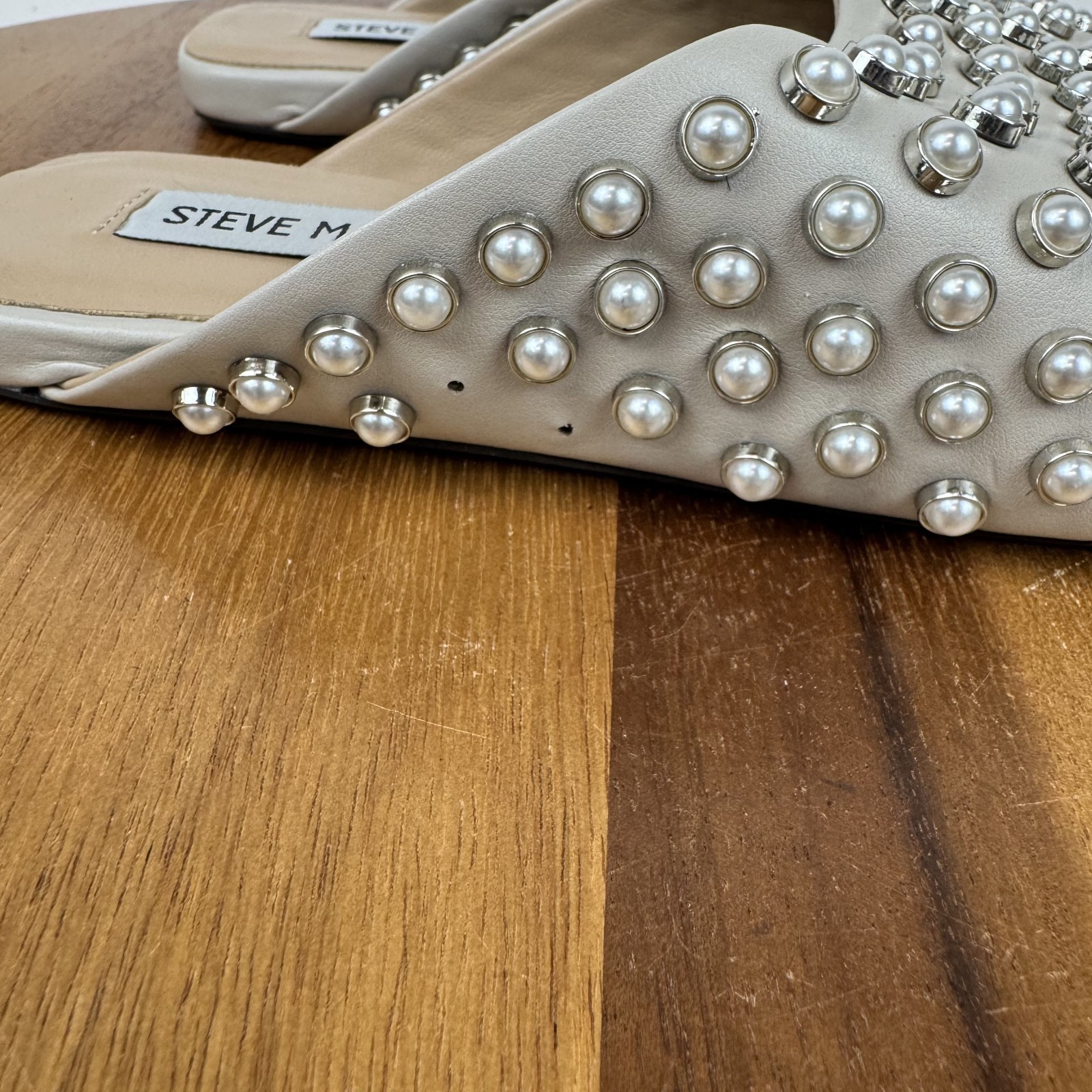 New Womens Steve Madden Glimmer Ivory Studded Pearl Slide Mules Size 6 M NWOB