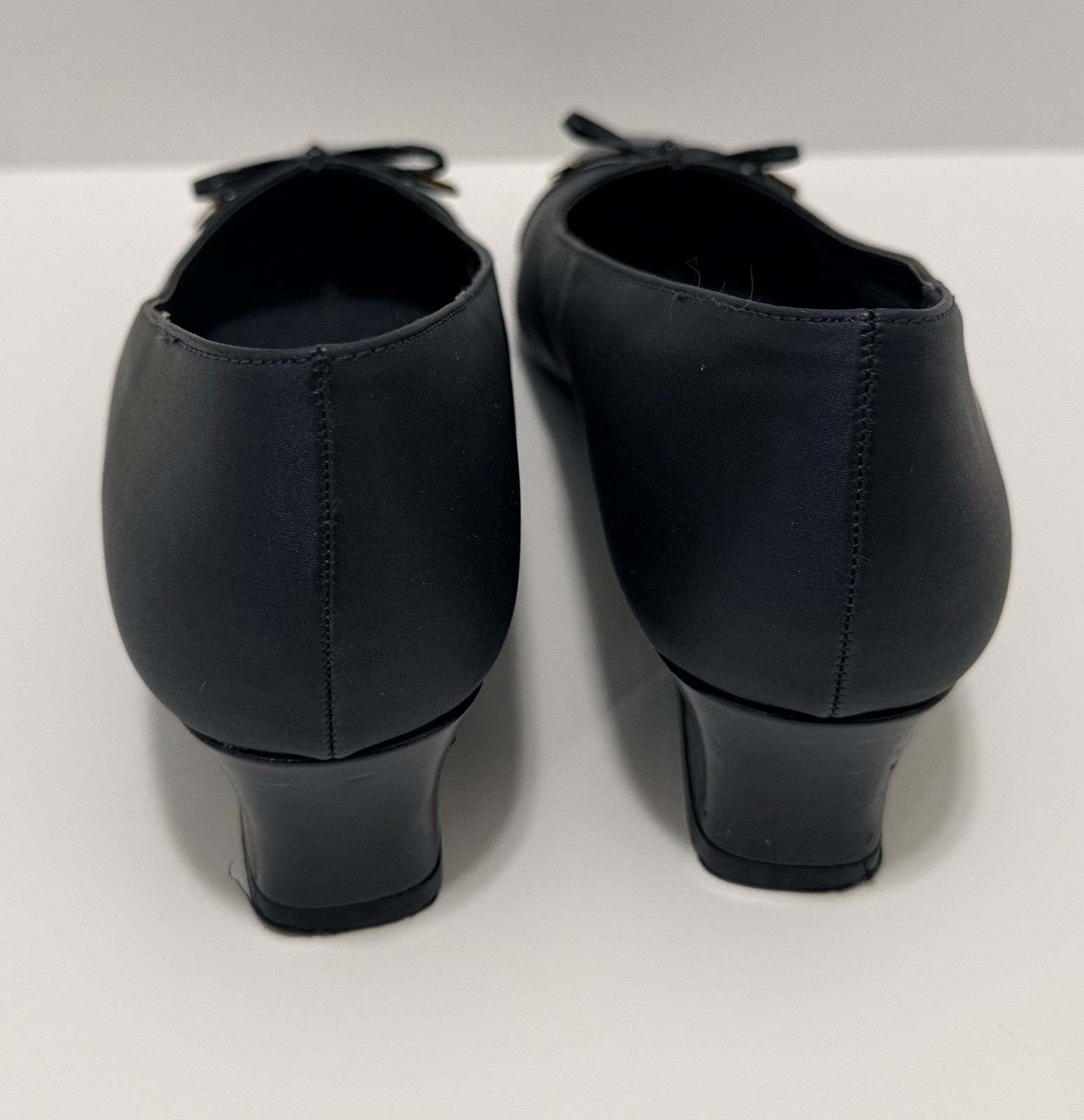 Soft Style Women’s Navy Blue Round Toe Block Heel Slip-On Pumps w/Bow Size 10M