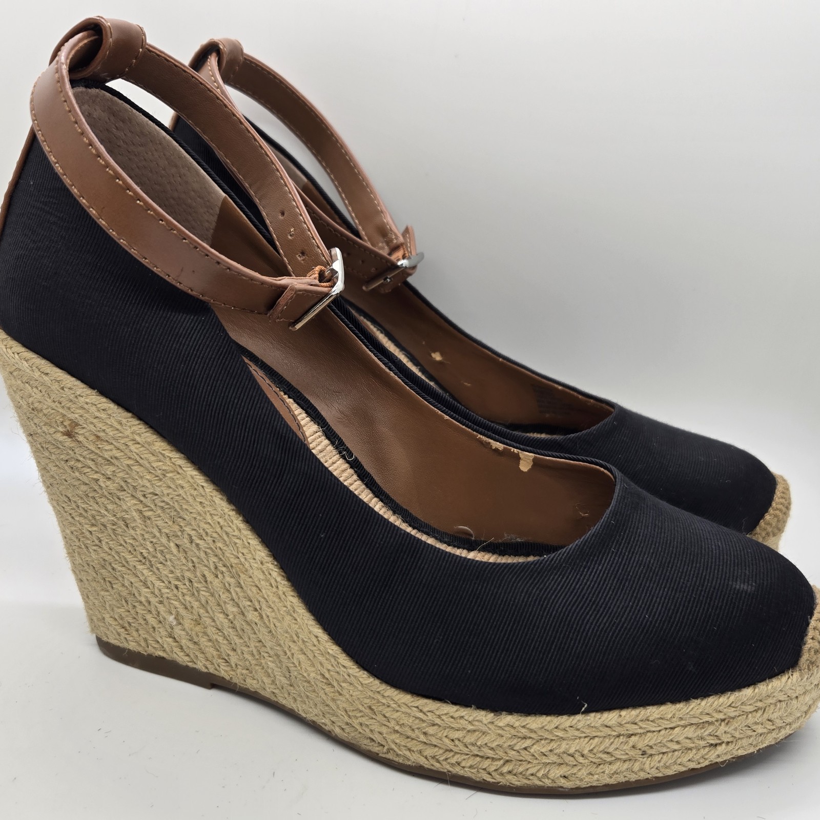 BCBGeneration Heels 9.5 Gracyn Wedge Sandal Platform Ankle Strap Y2k Summer Sexy