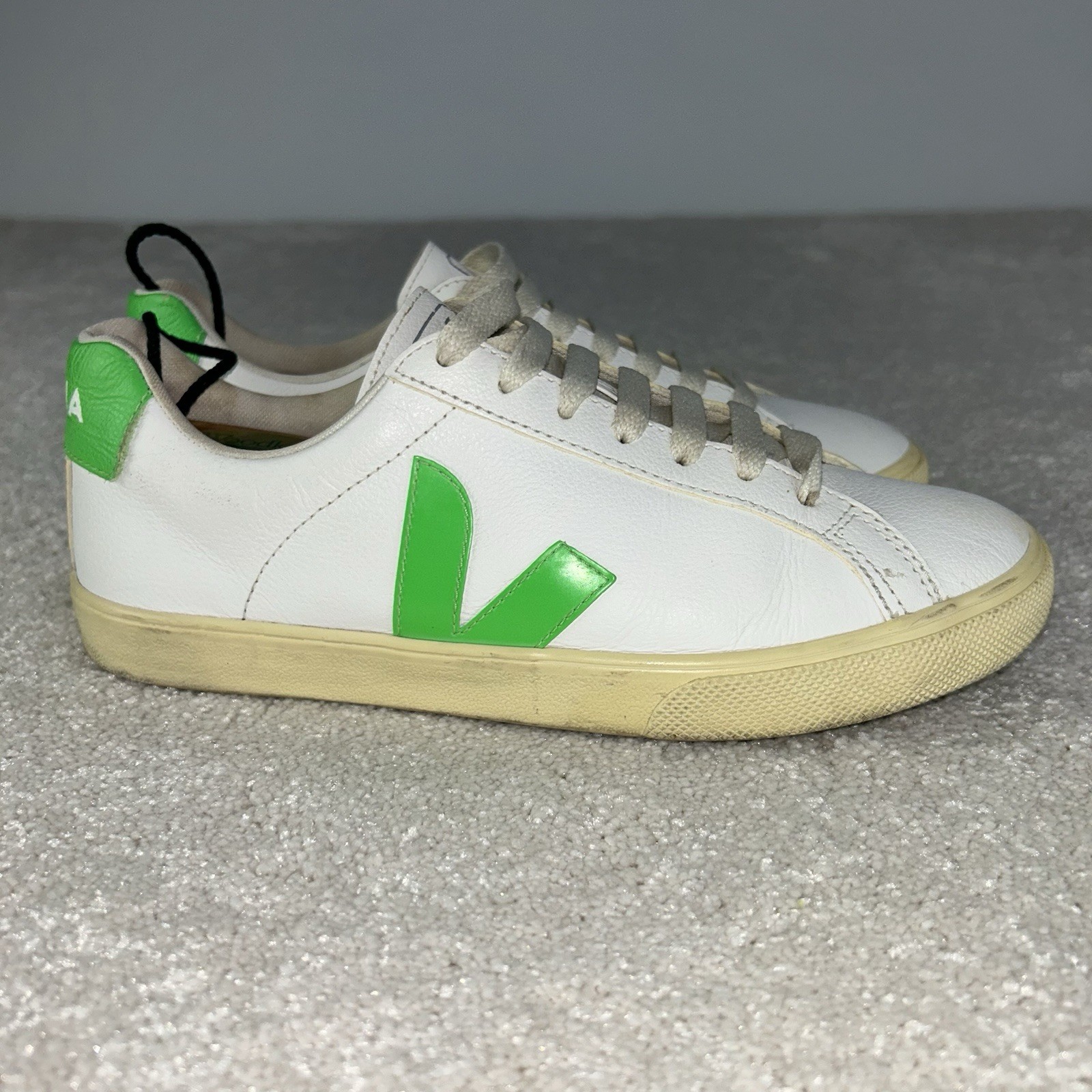 VEJA Esplar Logo Low Sneakers White & Absinthe Neon Green Leather Size 39 / 8 US