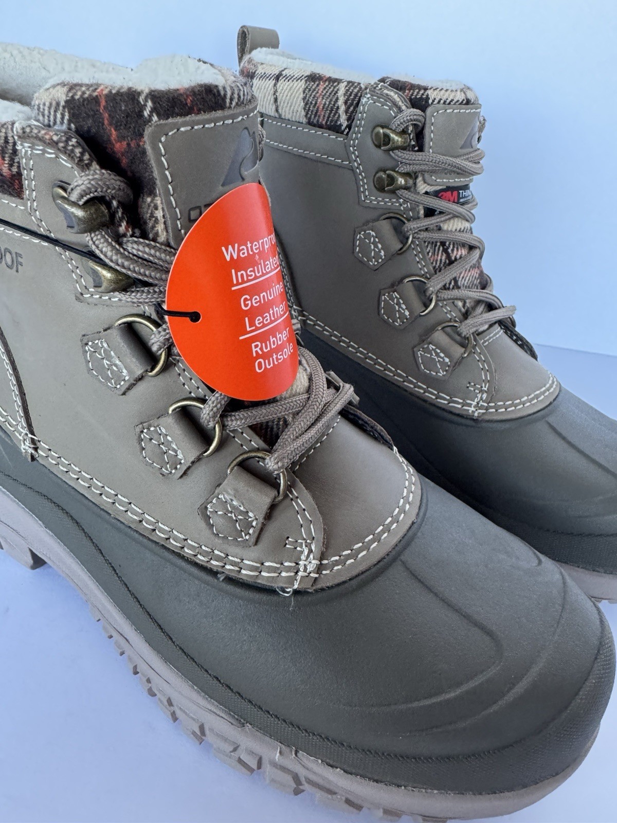 OZARK TRAIL WOMEN’S SNOW BOOTS, 8M, WATERPROOF, 3M THINSULATE, LEATHER, NEW
