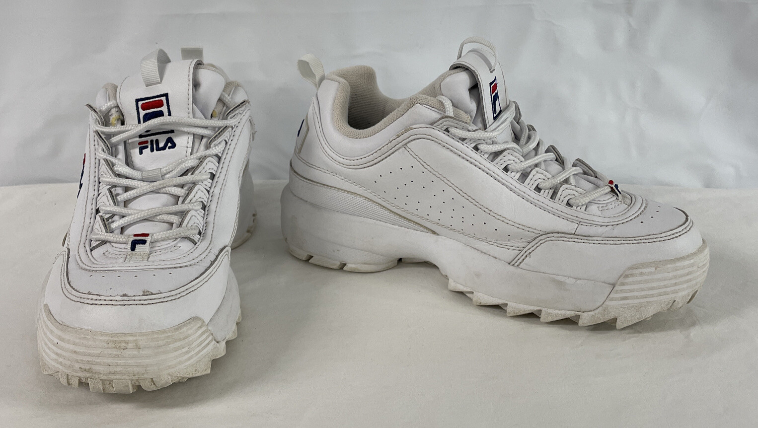 Fila Disruptor II Premium Women’s White 5FM00002-125 Sneakers Shoes Sz (8.5)Used