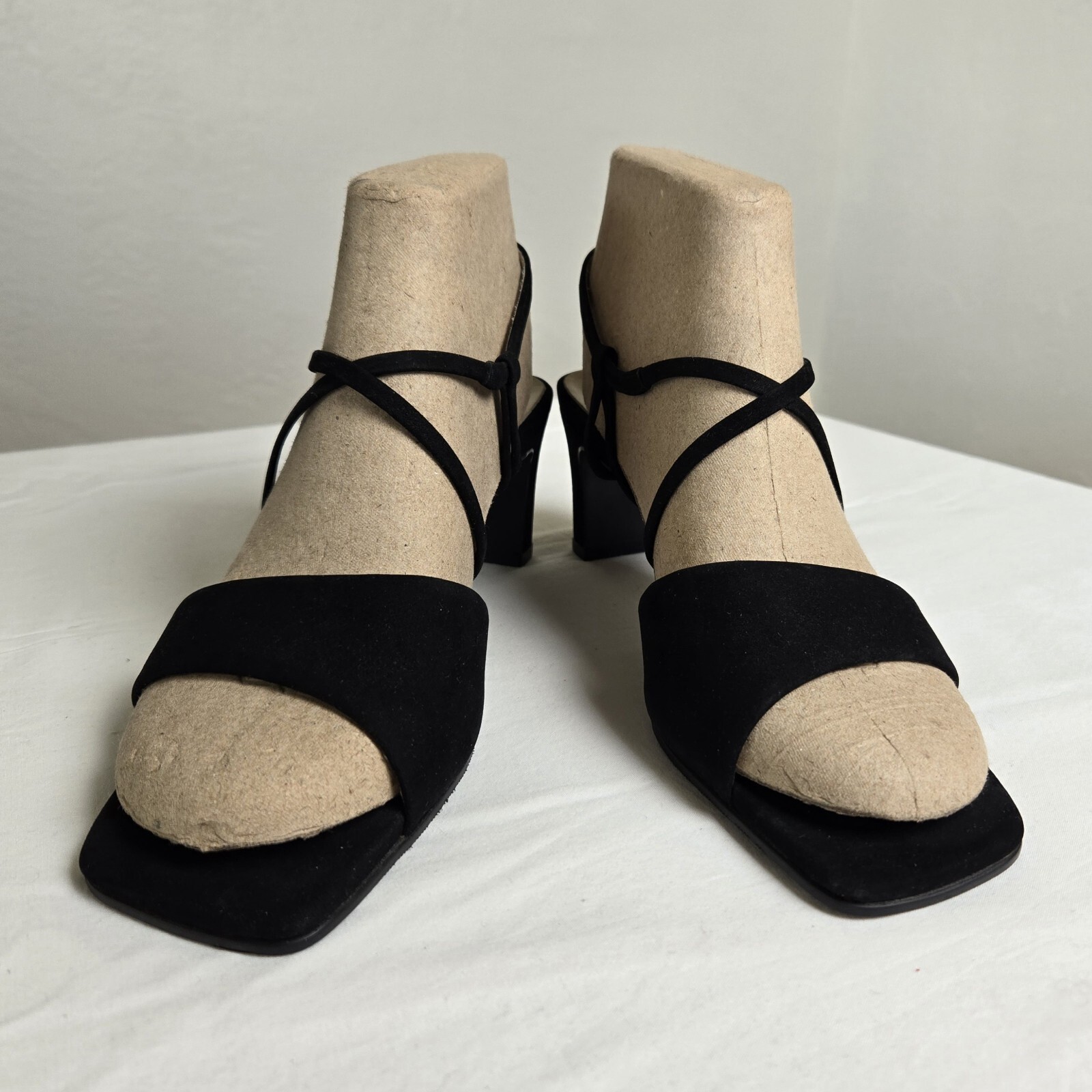 EIZO Wms Black Leather Sandals/Heels US 7/EU 37.5 JAPAN Elegant Strappy Designer