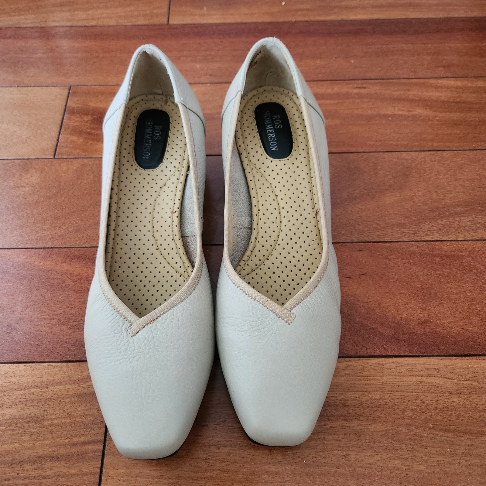 Ros Hommerson Rice Leather Kitten Heel Pumps Women 7.5M Comfort Shoes