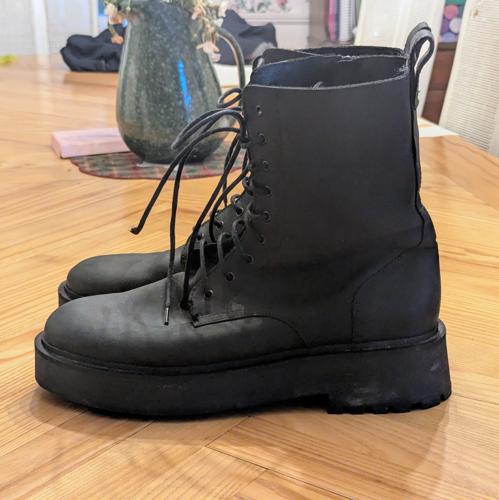 Thursday Women’s Matte Black Leather Combat Boots Side Zipper Platform Size 11