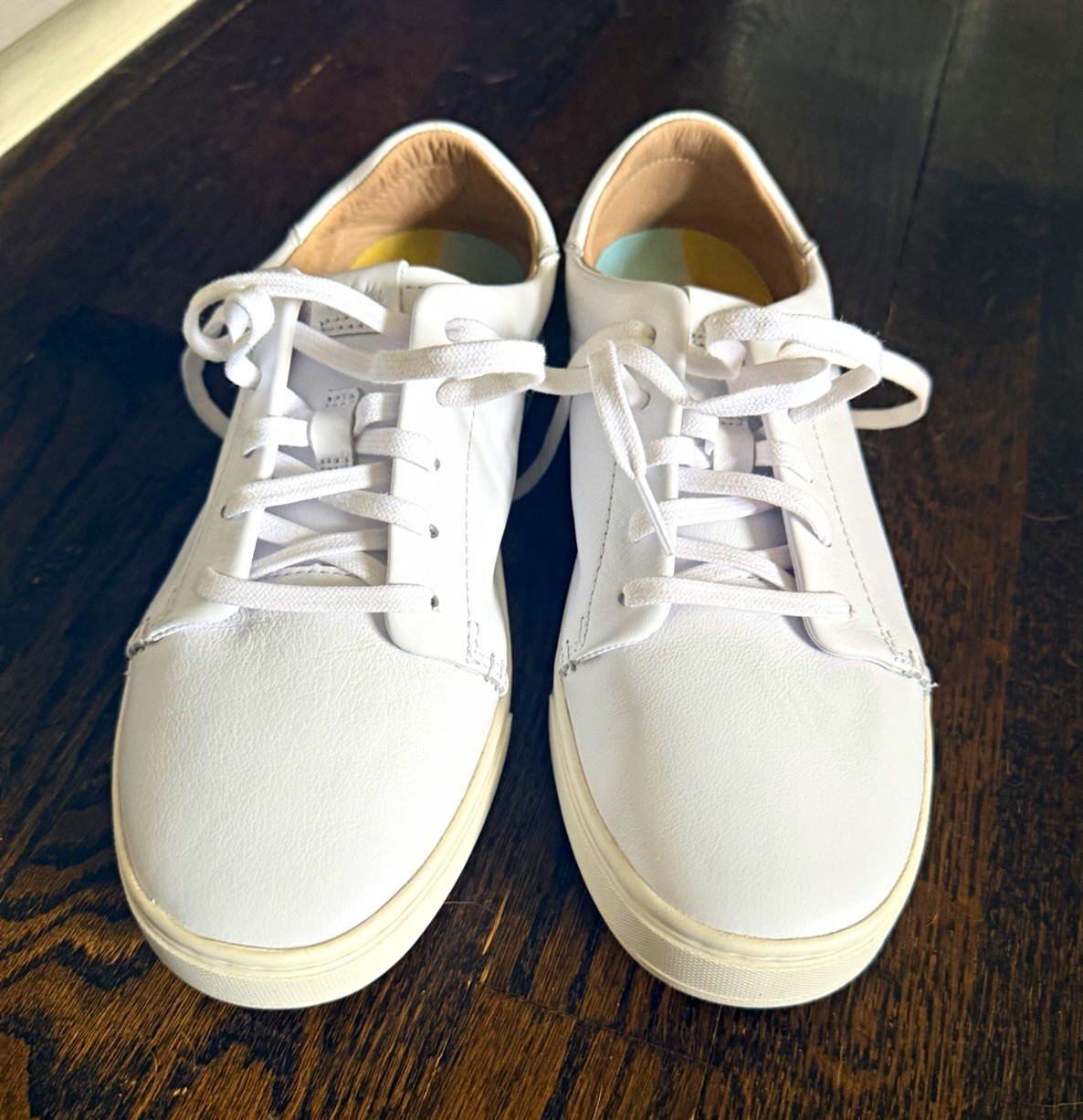 Olukai Sneakers – Women’s 8.5