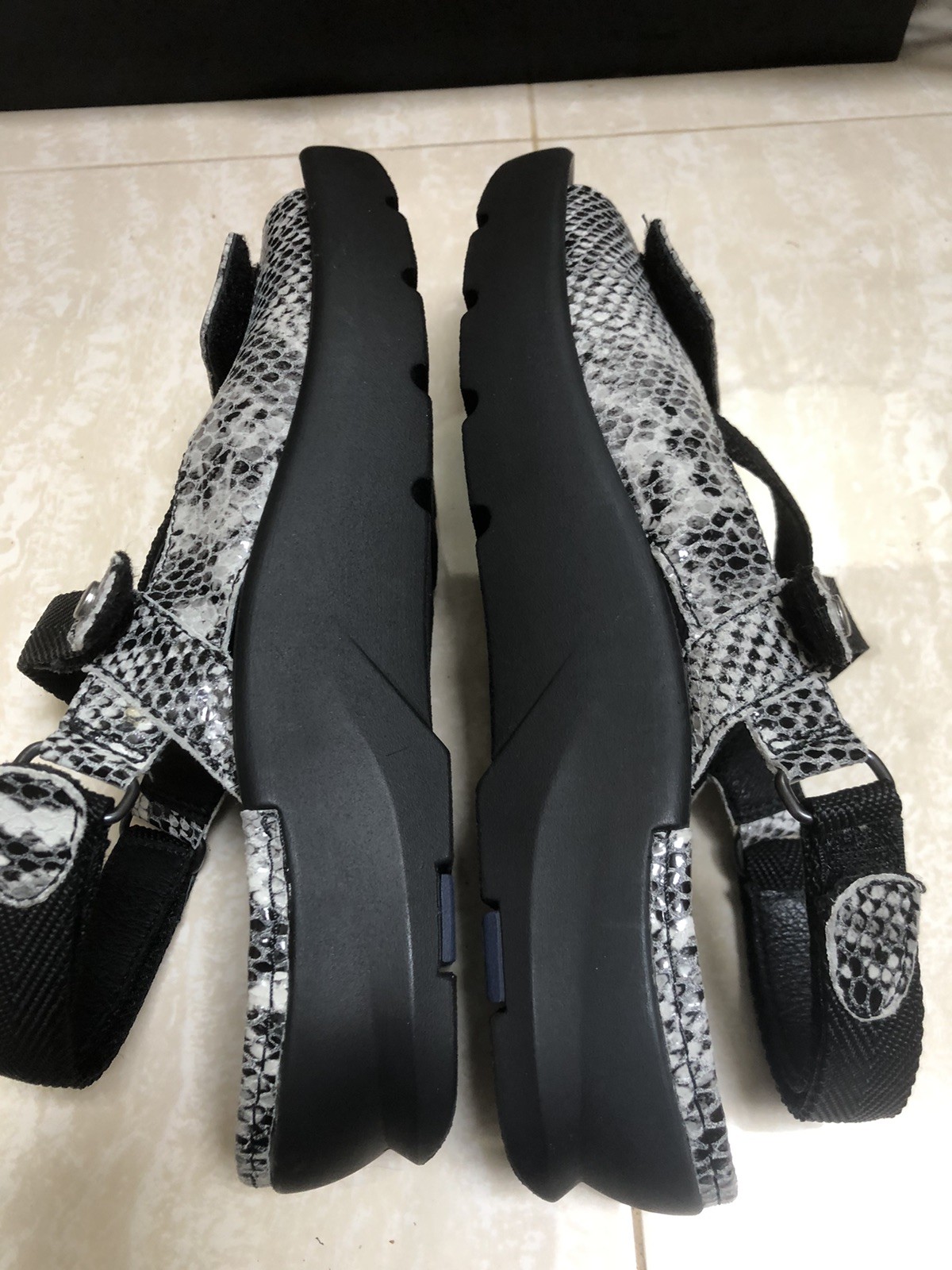 Wolky Lisse Comfort Sandals Black Multi Color Reptile EU 43 US 12 Women’s