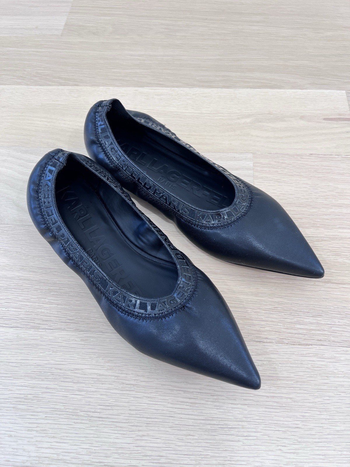 Karl Lagerfeld Paris Vinette Pointed Toe Ballet Flats Black Logo Trim US 8.5