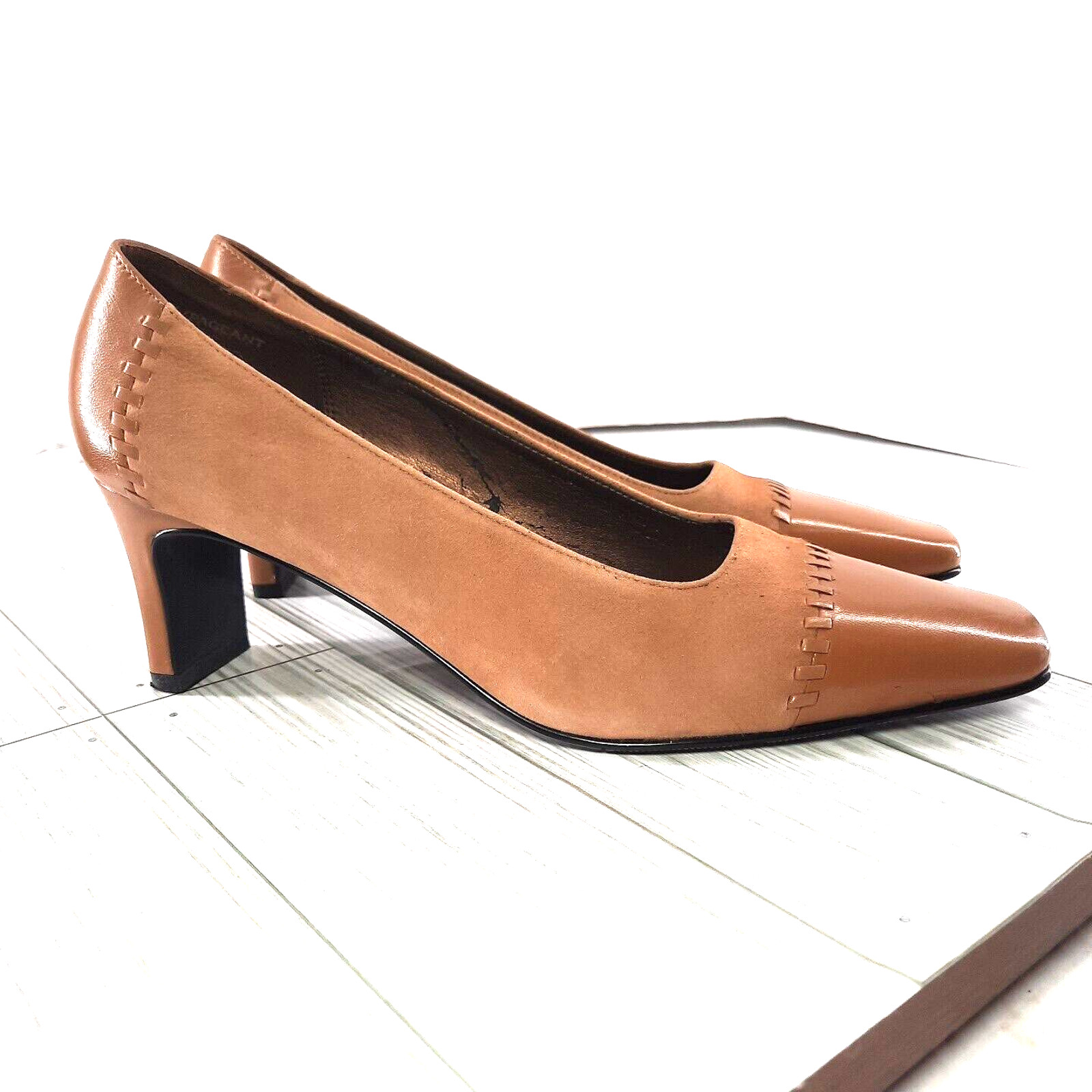 Vintage SRO Leather Suede Pageant Block Kitten Heel Pumps Size 7.5M Brown 2.5 in