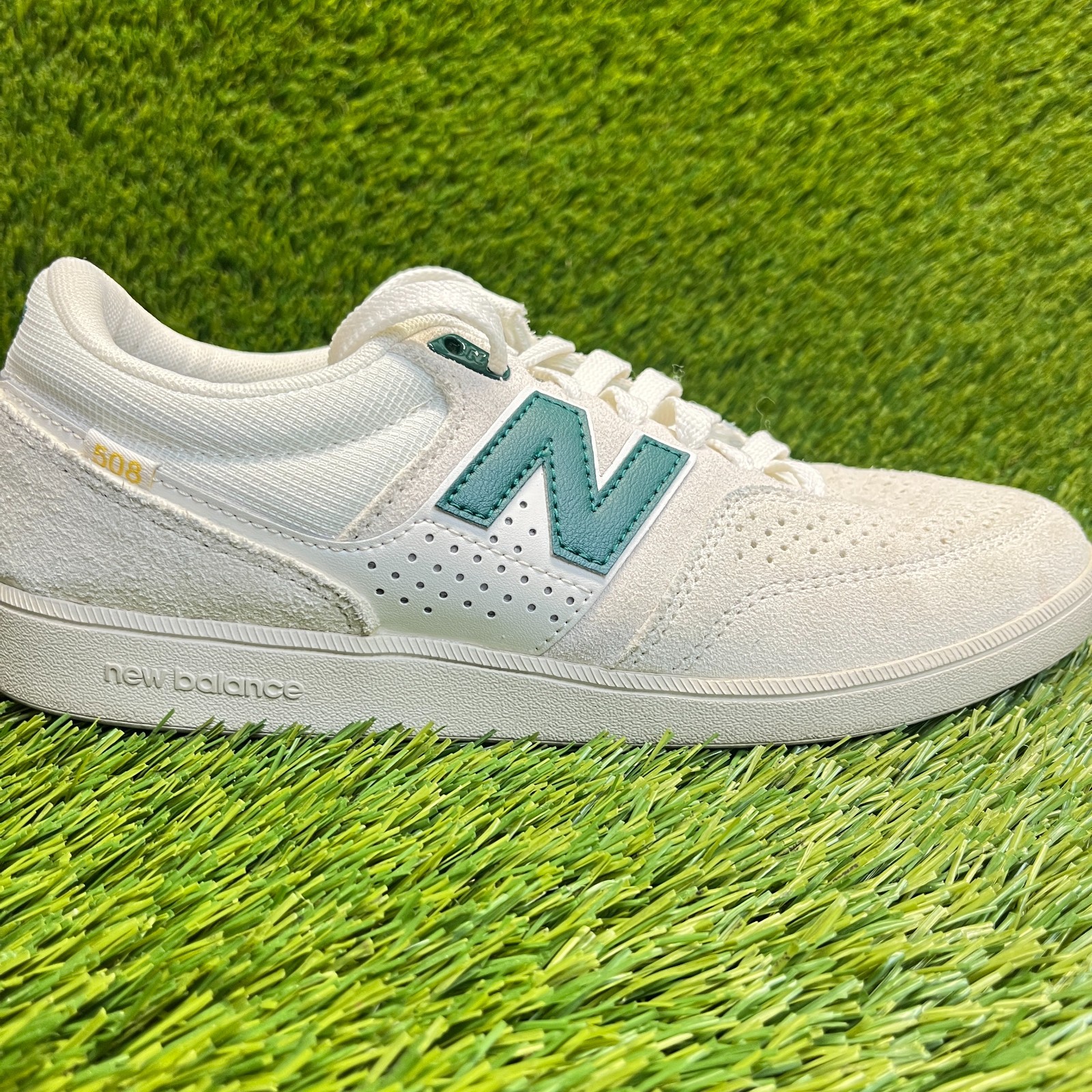 New Balance Numeric 508 Womens Size 8.5 Beige Athletic Skateboard Shoes Sneakers