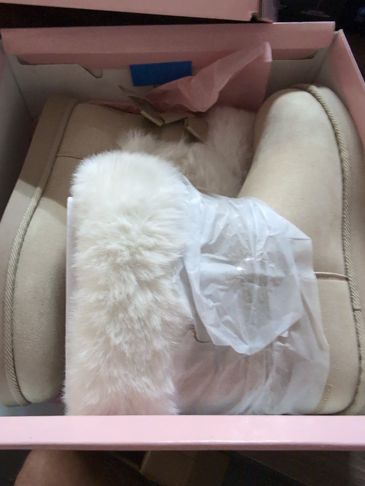 Juicy Couture JC King 2 Color T-lt Micro Fur Size 7