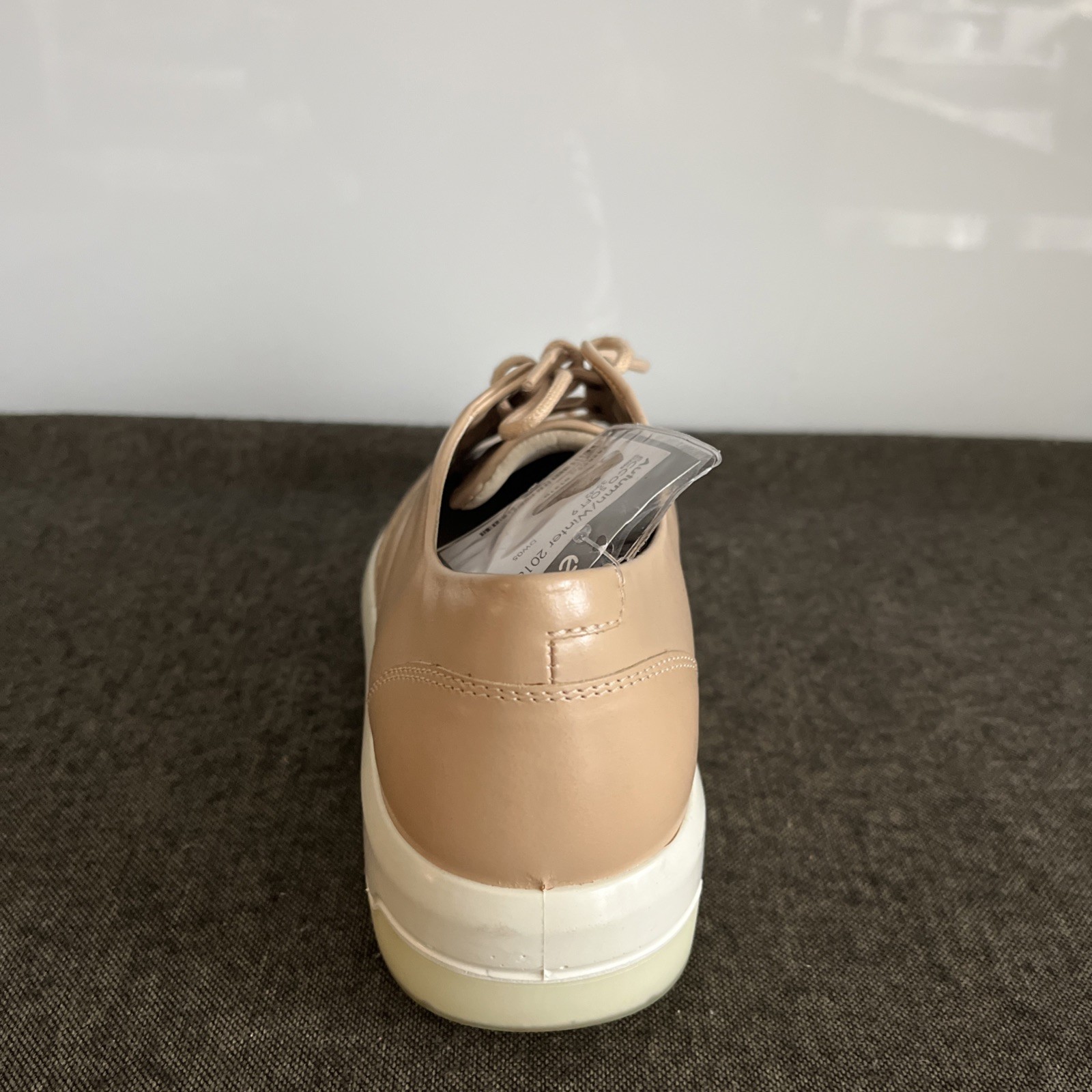 Ecco Women’s Soft 9 Volluto Calf Leather Wingtip Sneaker • EU 37 (US 6-6.5)