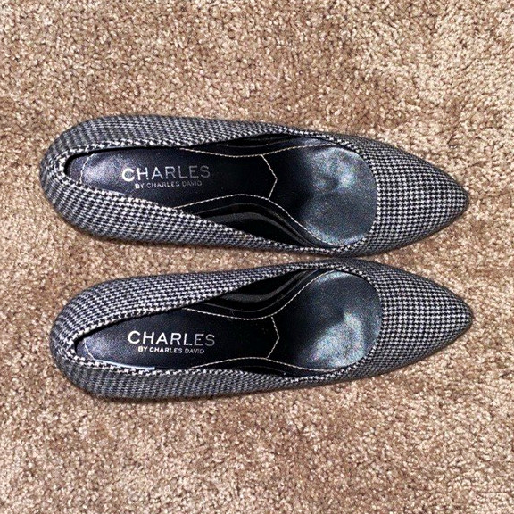Charles by Charles David Black/White Houndstooth Pointed Toe Slip On Pumps 7M