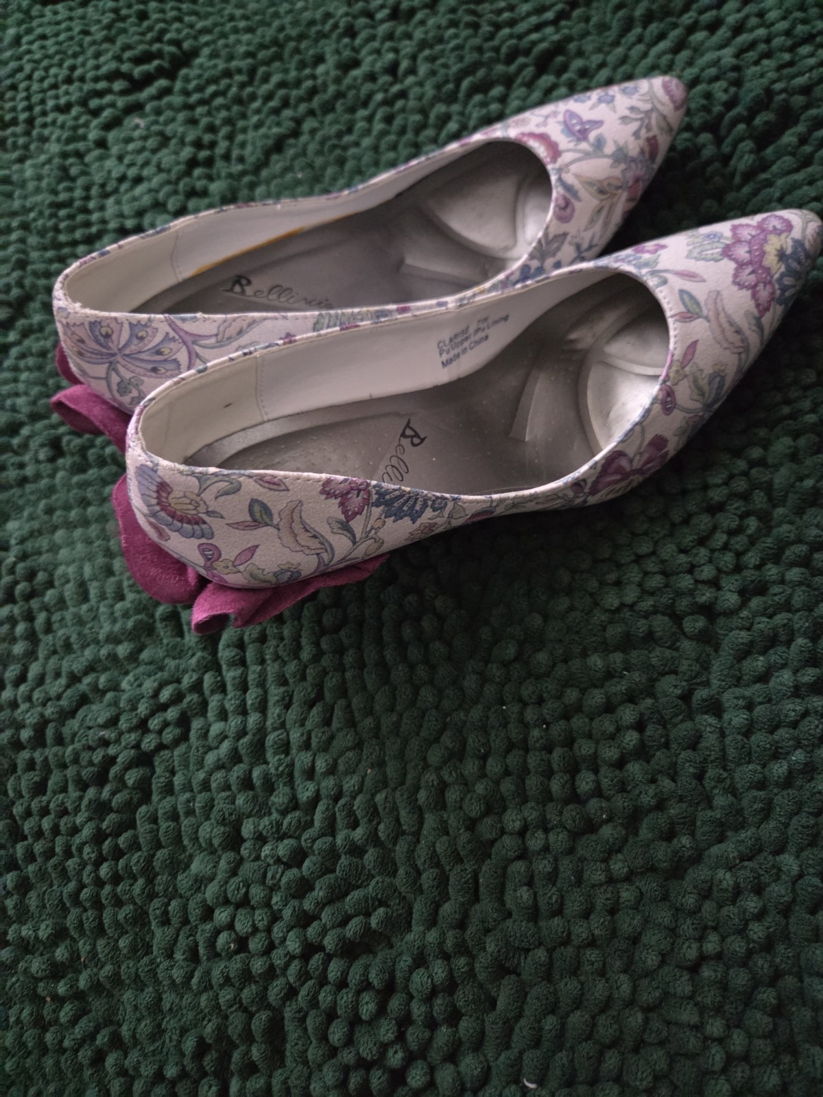Bellini Clarise Ruffled Floral Pump Women’s Size 7W New in Box