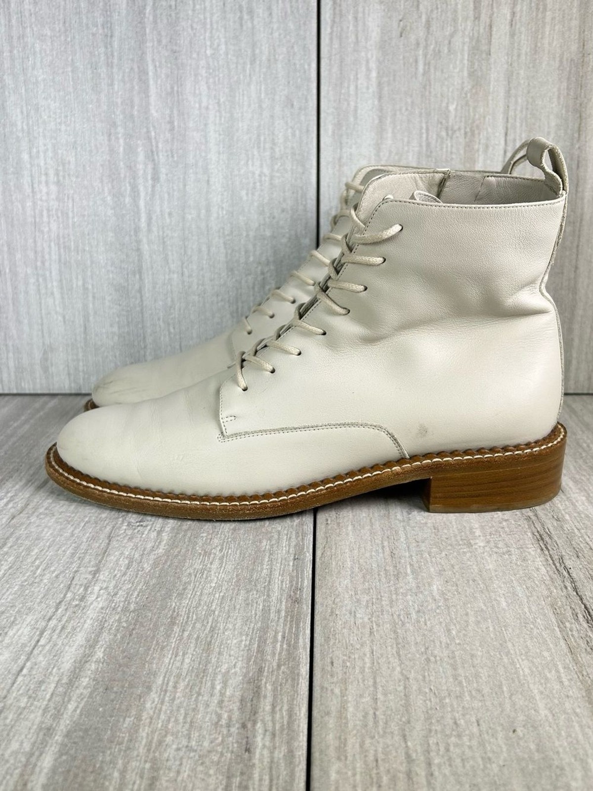 Vince Cabria Cream White Leather Lace-Up Side Zip Boots Women’s Size 9.5
