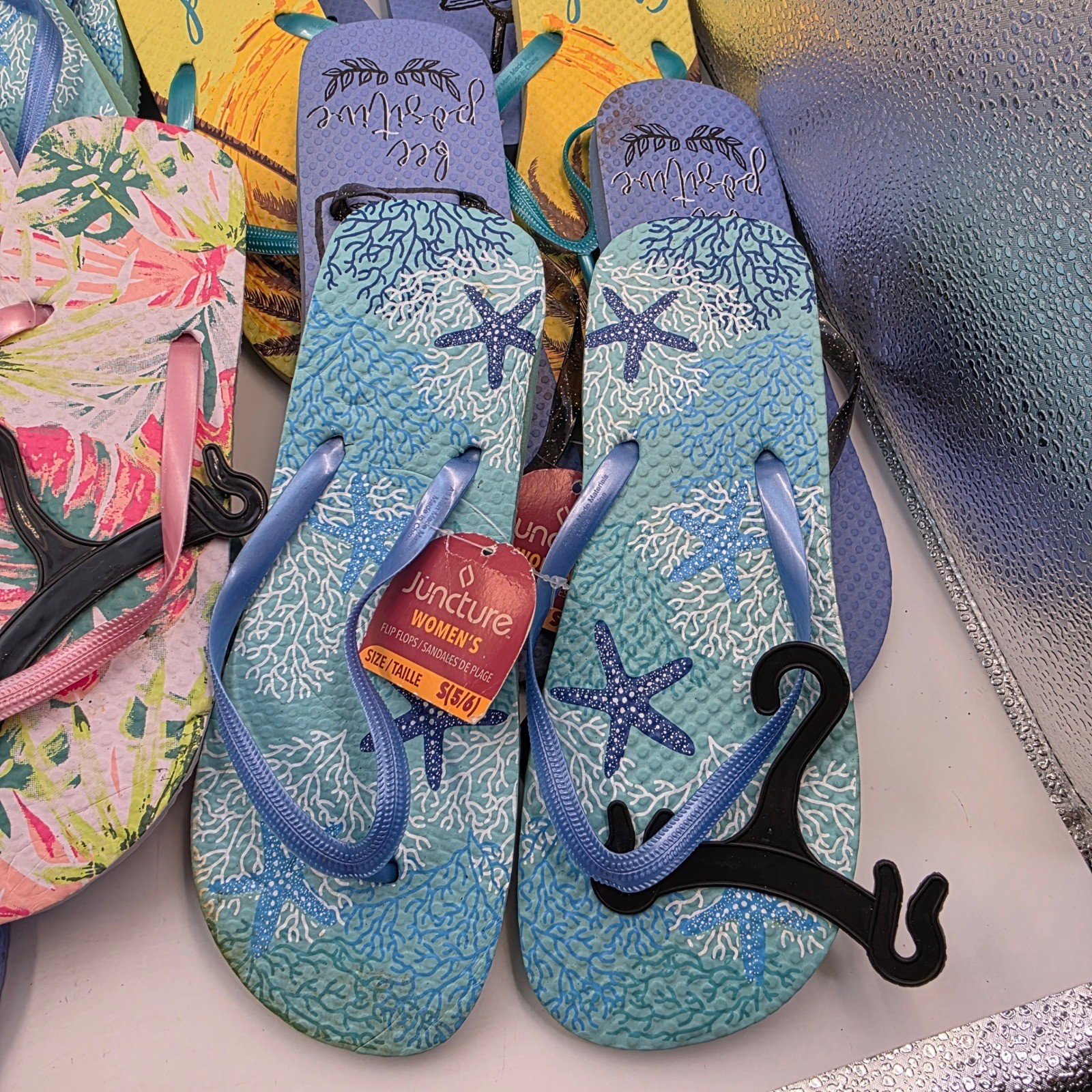 Lot of 10 Juncture Womens Flip Flops Sandals Summer Prints Bee Starfish NWT