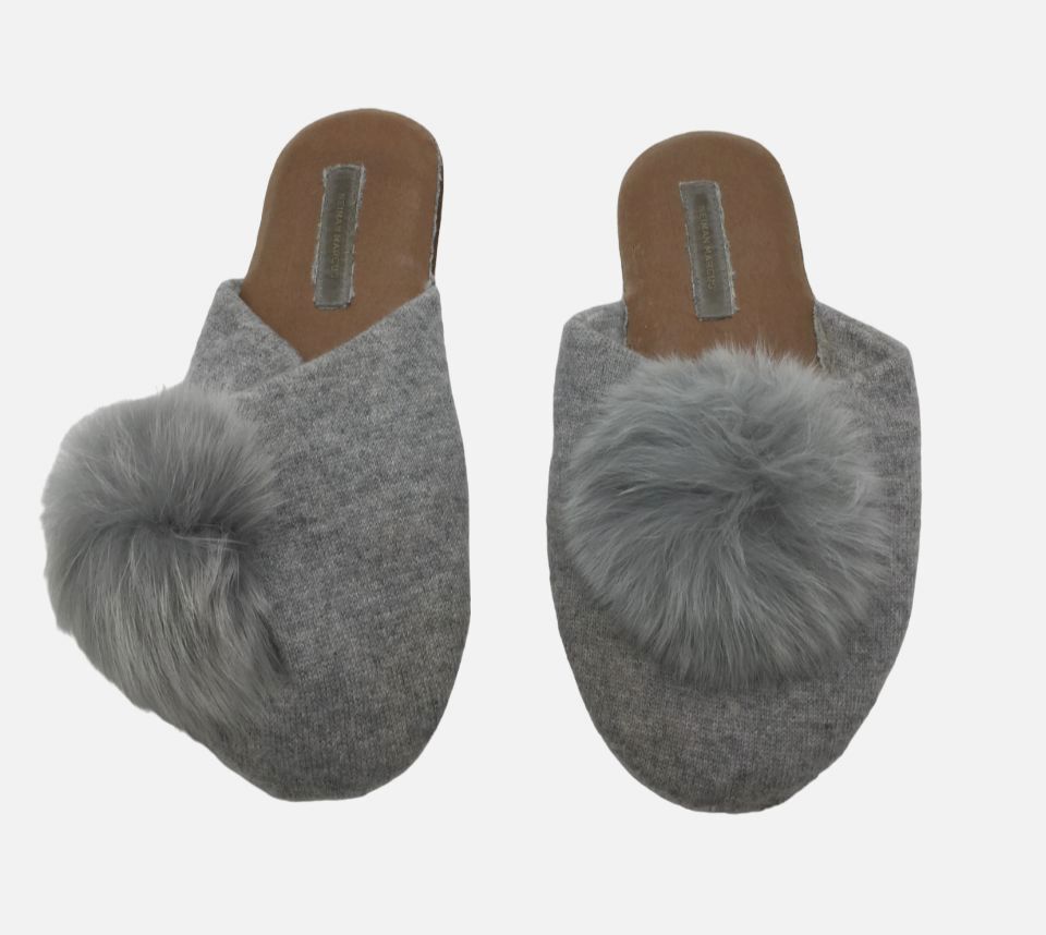 $165 Neiman Marcus Women’s Gray Cashmere Cable Slide Slipper Shoes Size US S