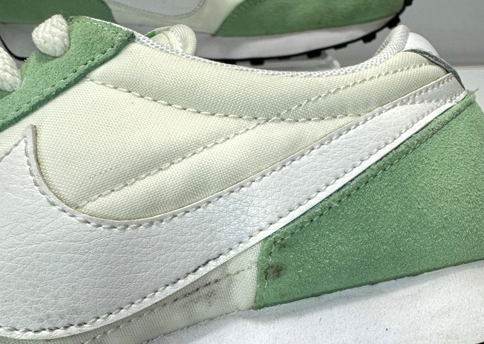Nike Daybreak Enamel Green White Size 8.5 DH1038-300