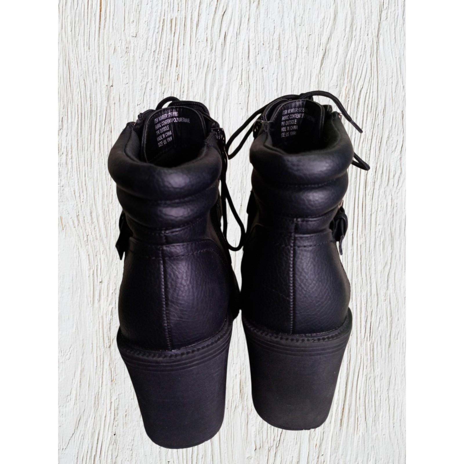 Torrid Womens Black Faux Leather Lace Up Combat Boots Block Heel Wide Width 10WW
