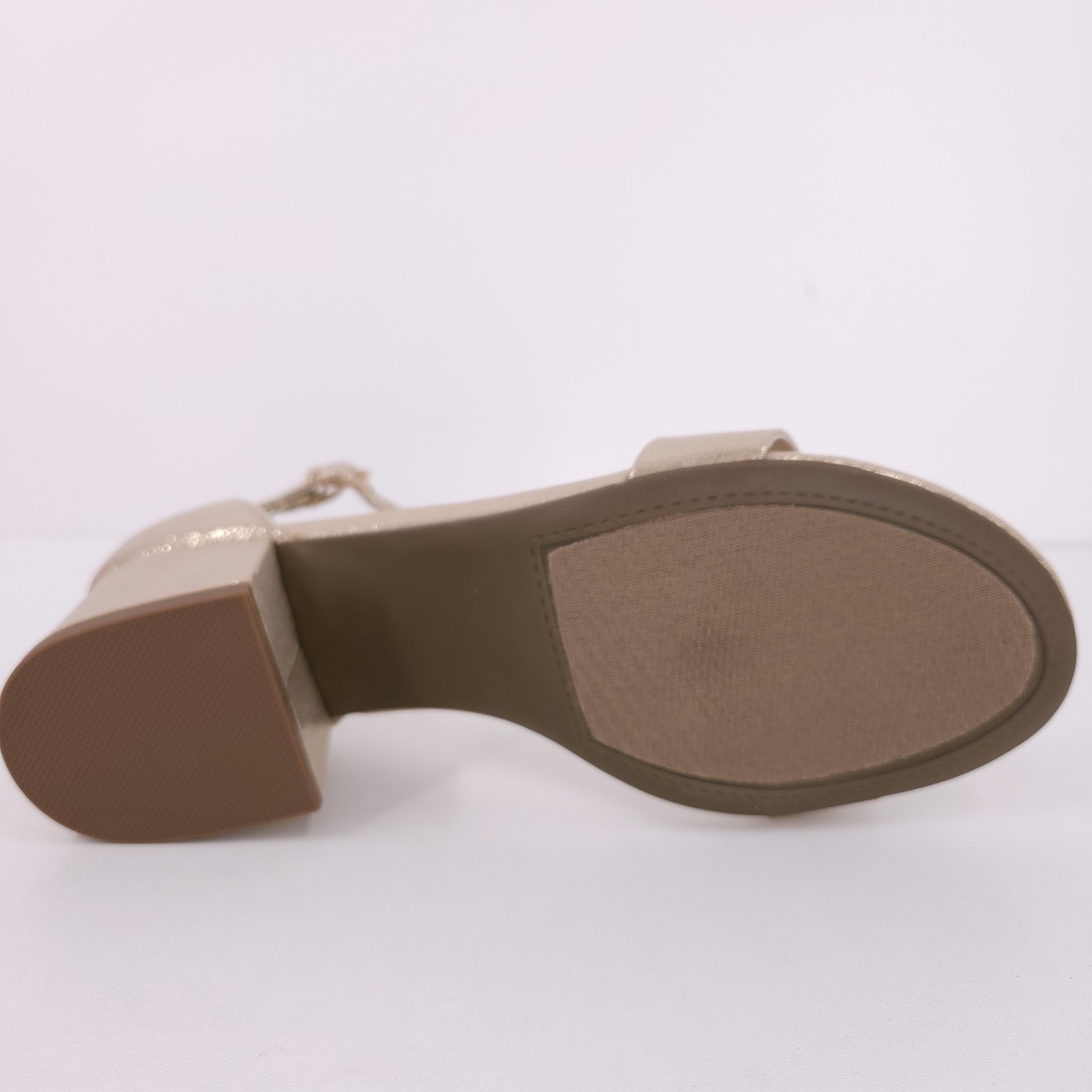Sugar Noelle Champ Glimmer Fab Block Ankle Strap Sandals Womens Size 6 M