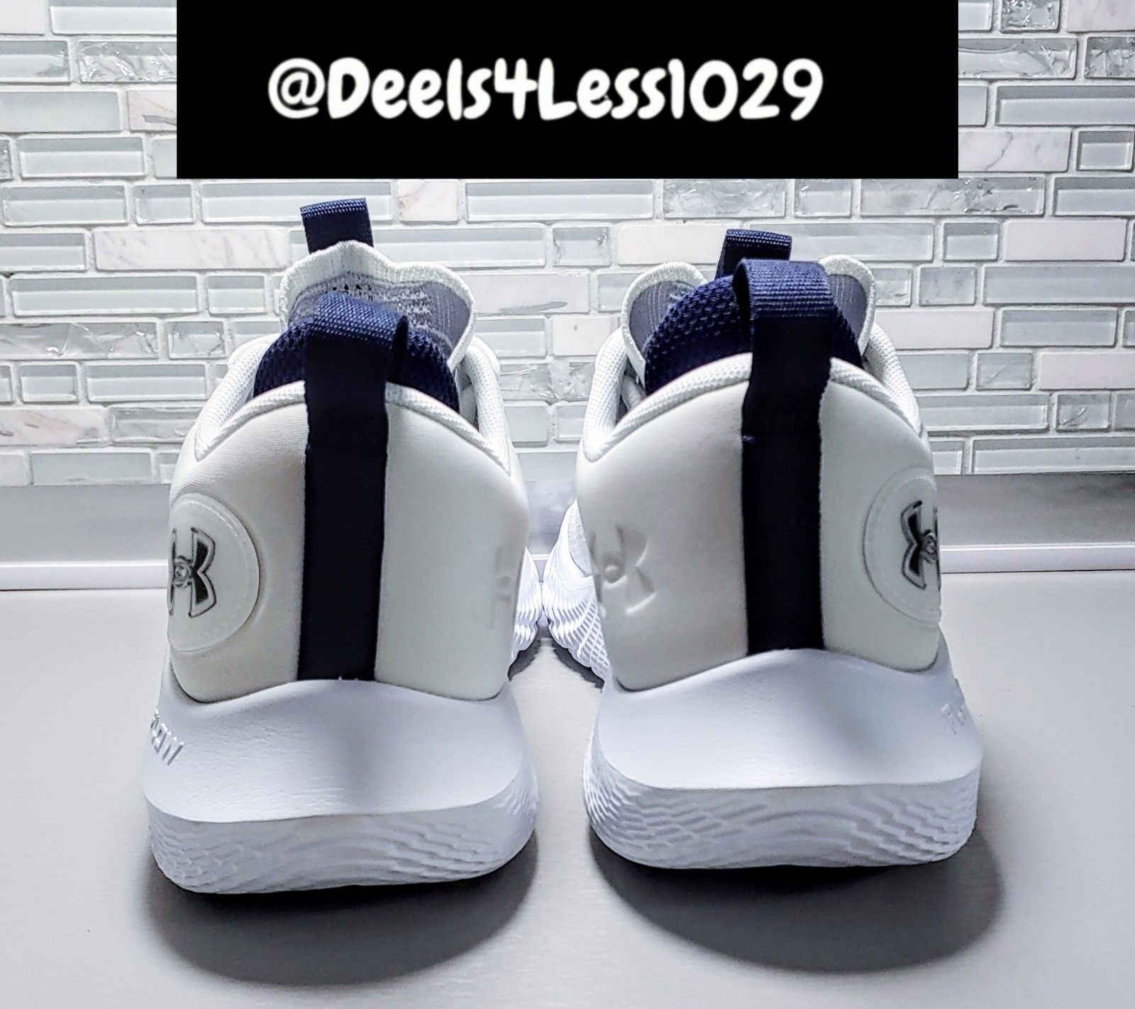 Under Armour Flow Ace Volleyball Womens Size 11.5/Mens 10 White Navy 3027084-101