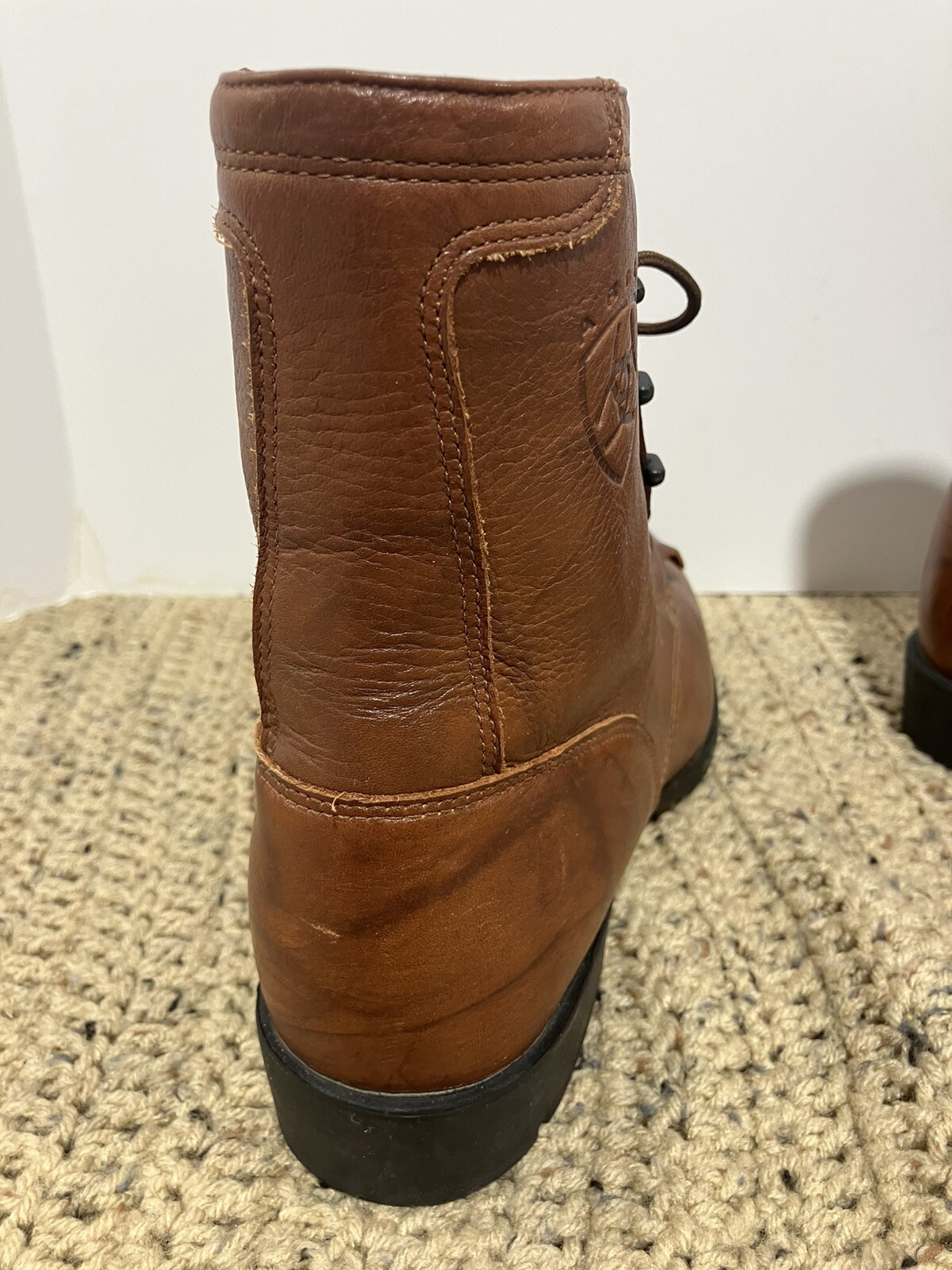 Pair ARIAT Heritage Style 33503 Women’s Leather Boots. New In Box.