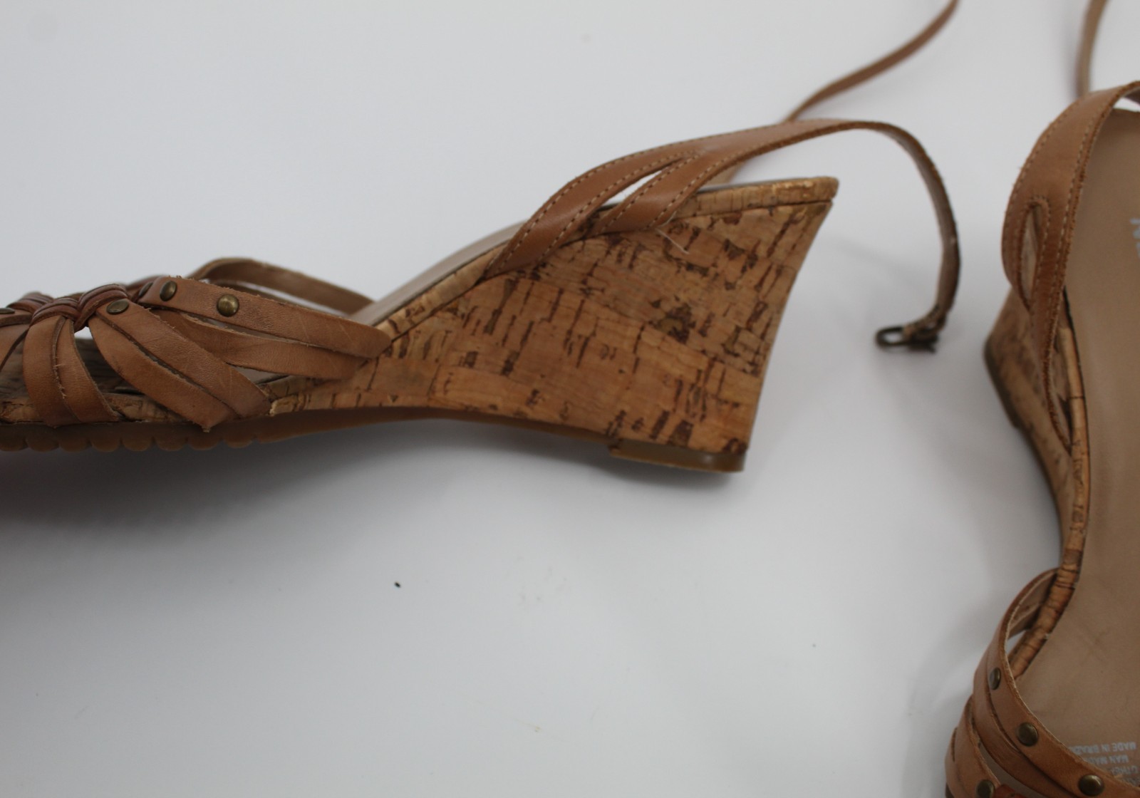 VINTAGE 1970s Strappy Beaded Leather Sandals Cork Wedge Heel Sz 8.5W BOHO EARTHY