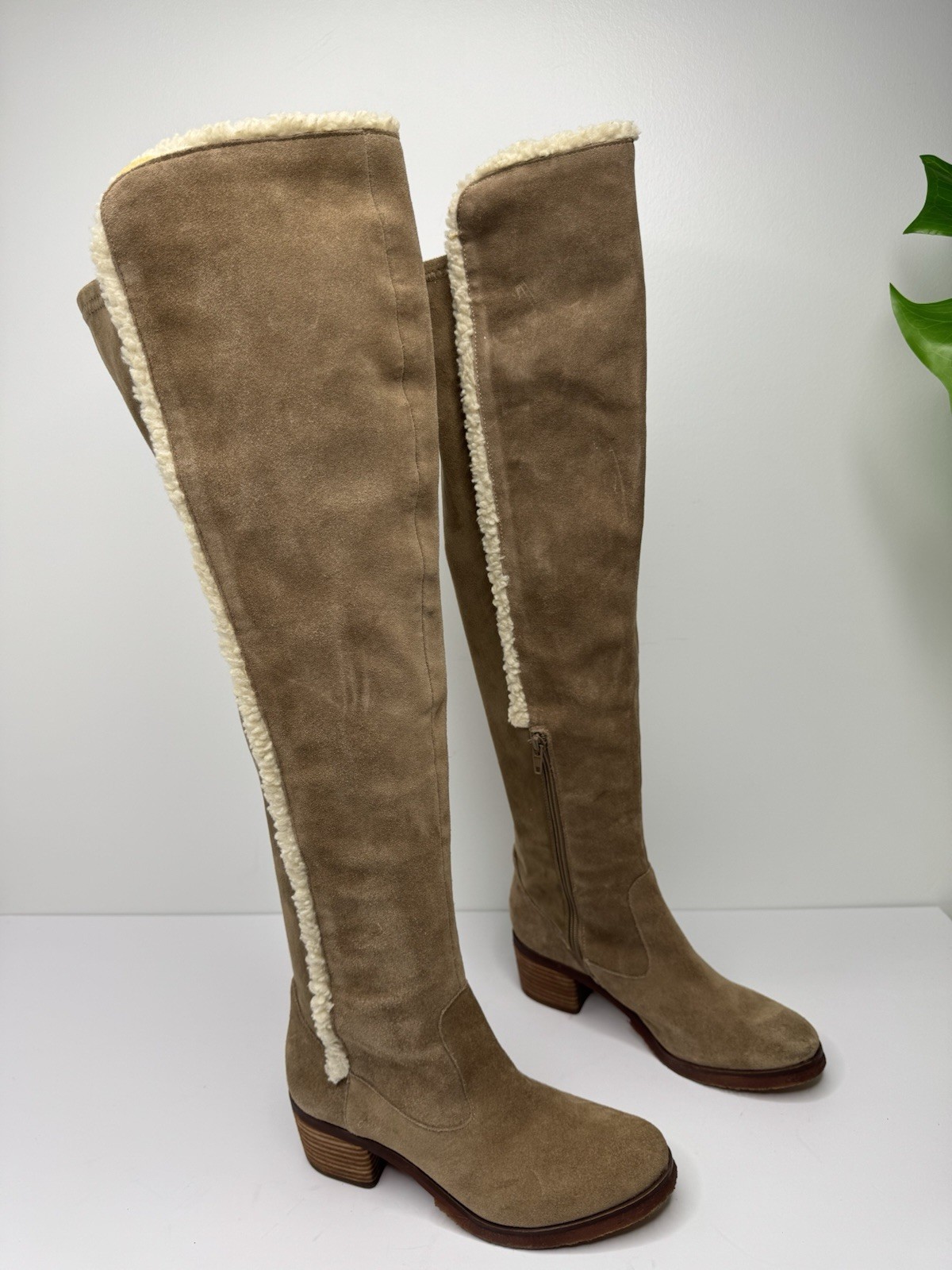 VINCE CAMUTO Shianne OTK Suede Vegan Fur Size 6.5M Taupe Women Boots