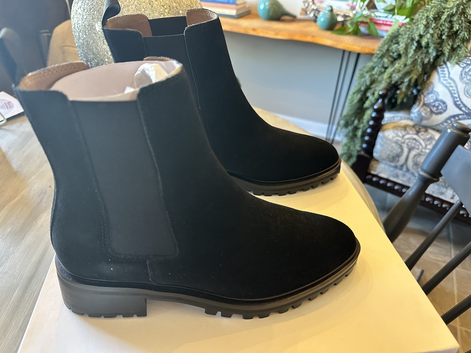 NIB Quince Chelsea Sz 8 Suede Leather Ankle Boots Black